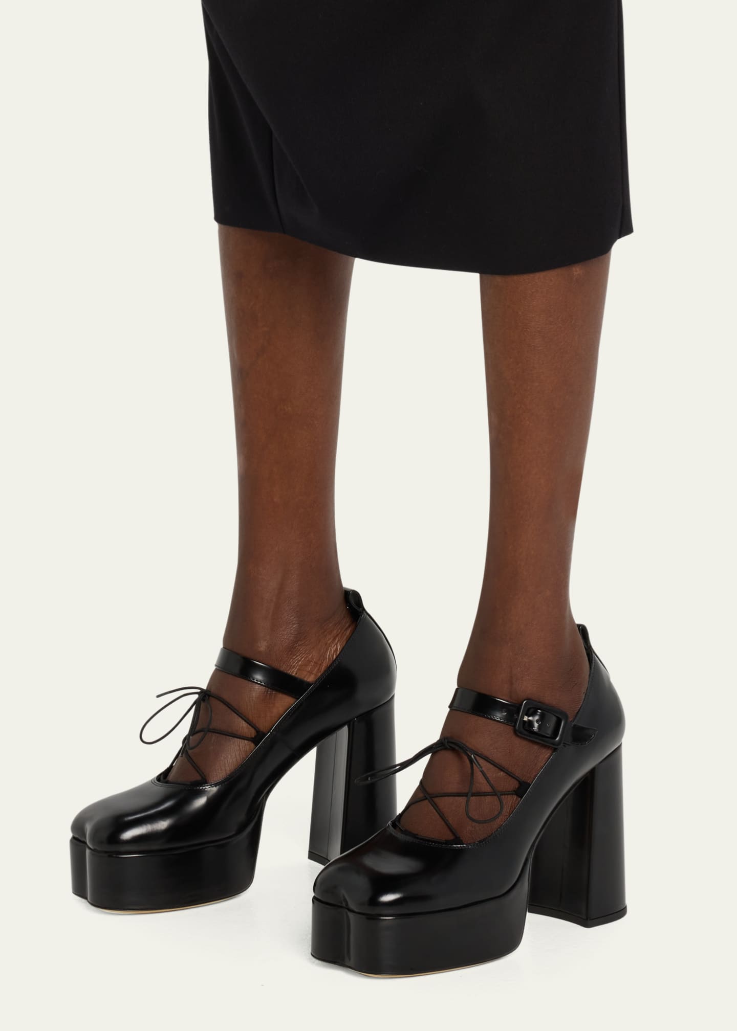 Leather store ballerina pumps