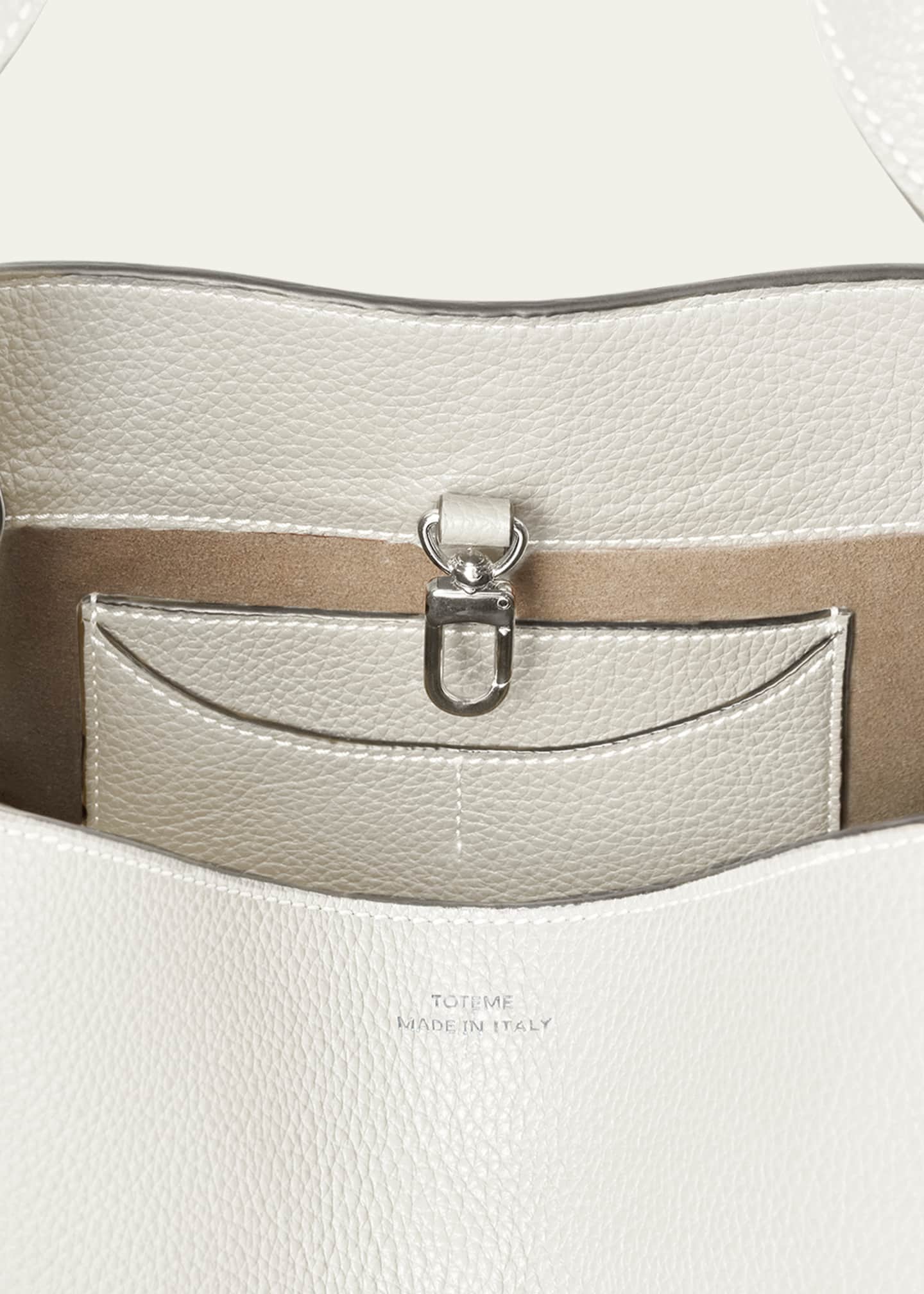 Bucket Bag in Pebble Grain Leather