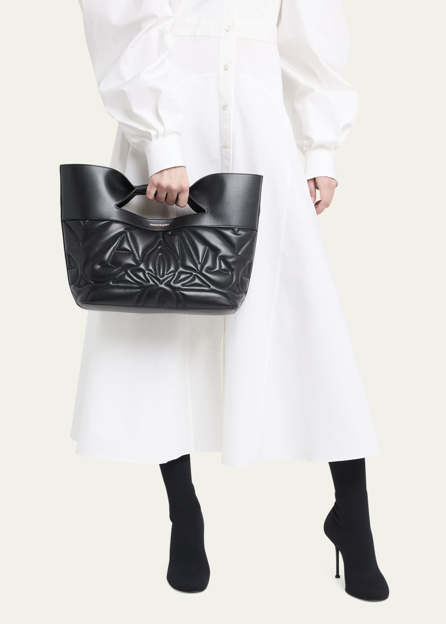 Alexander McQueen The Bow eyelet tote bag - Black