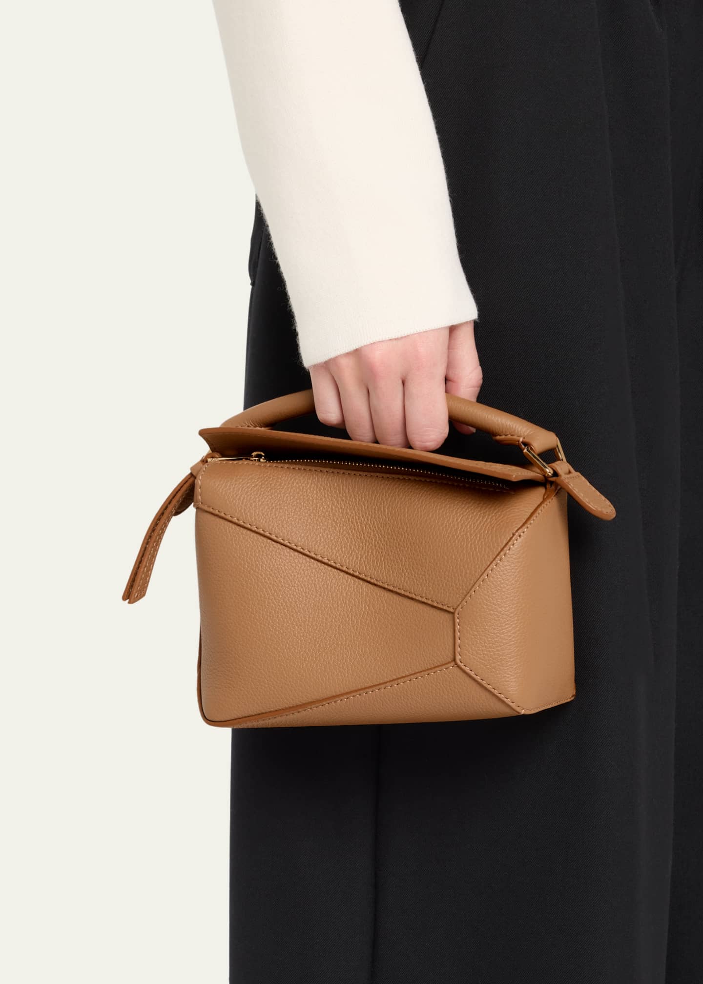 leef ermee uitvoeren reactie Loewe Mini Puzzle Edge Leather Shoulder Bag - Bergdorf Goodman