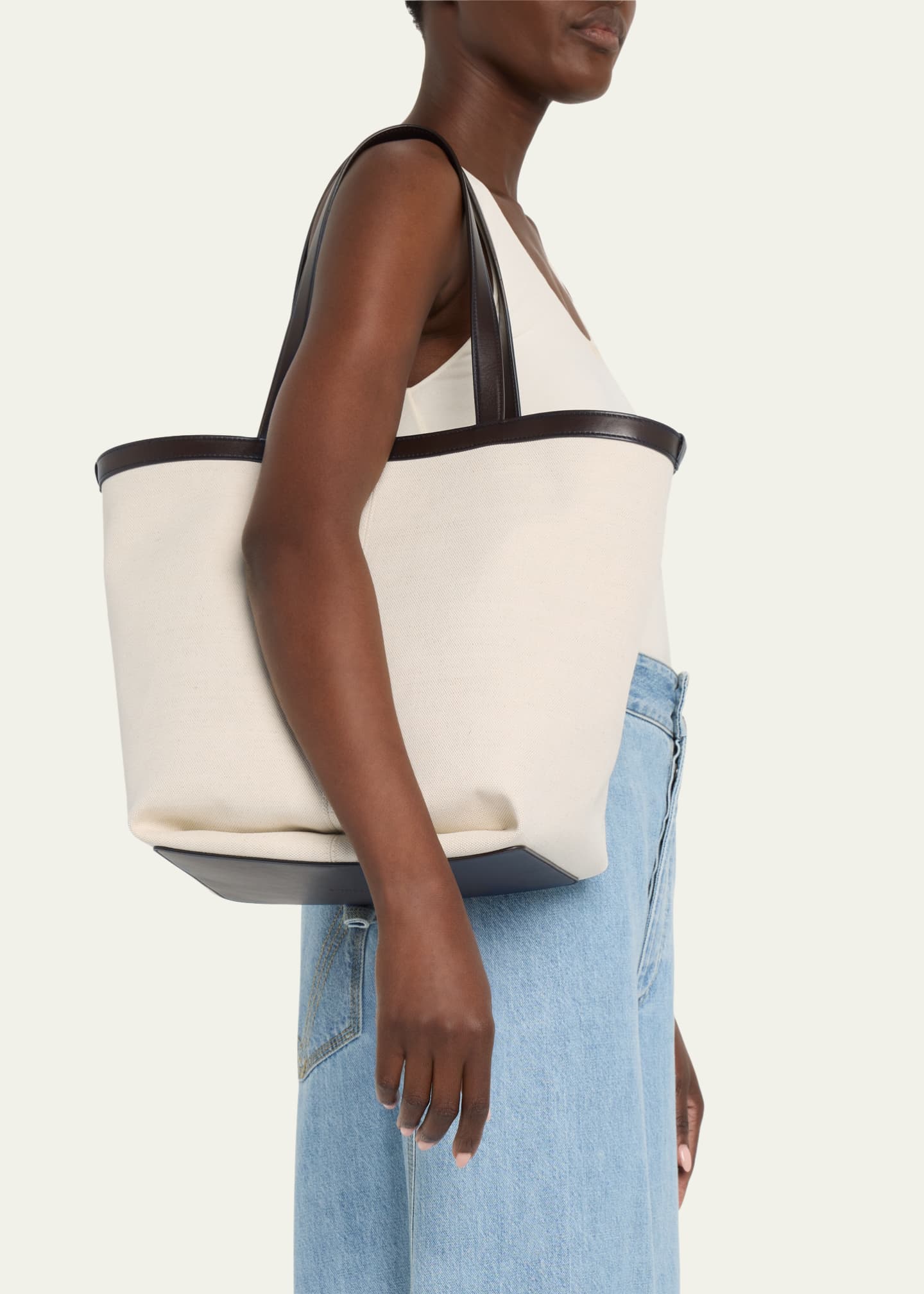 Bottega Veneta Medium Flip Flap Tote Bag Nat Fond m Br