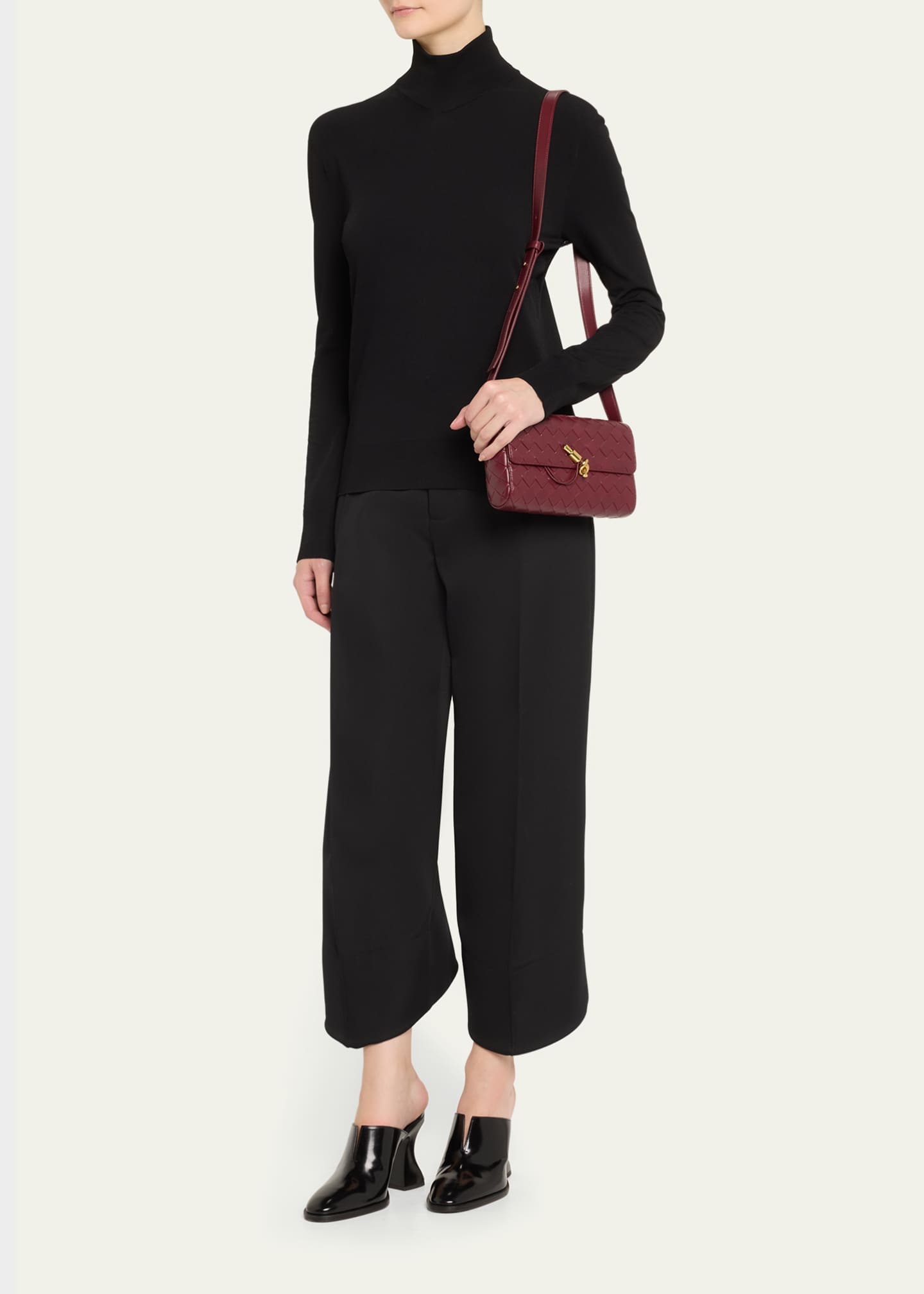 Bottega Veneta Andiamo Bag Shoulder Bag Image 5 of 6