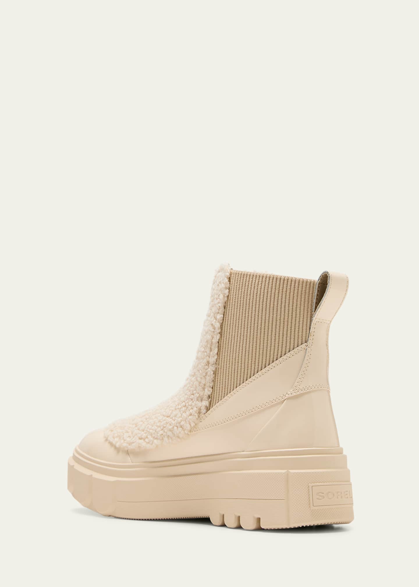 Sorel Caribou Cozy Chelsea Ankle Boots Image 4 of 5