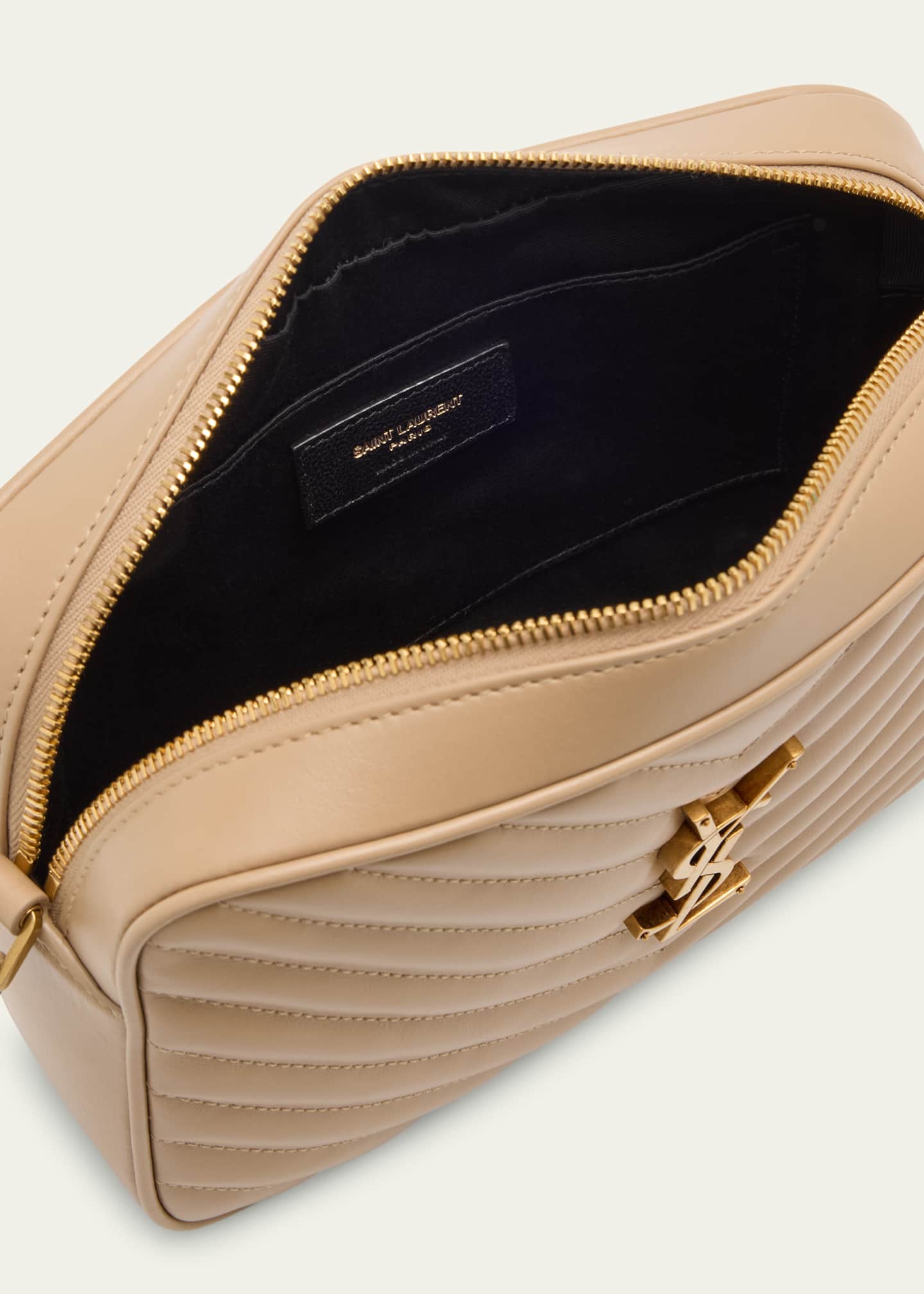 ∞∞ Saint Laurent ∞∞ Lou quilted leather カメラバッグ ☆ Lou quilted leather camera bag in black - Saint Laurent