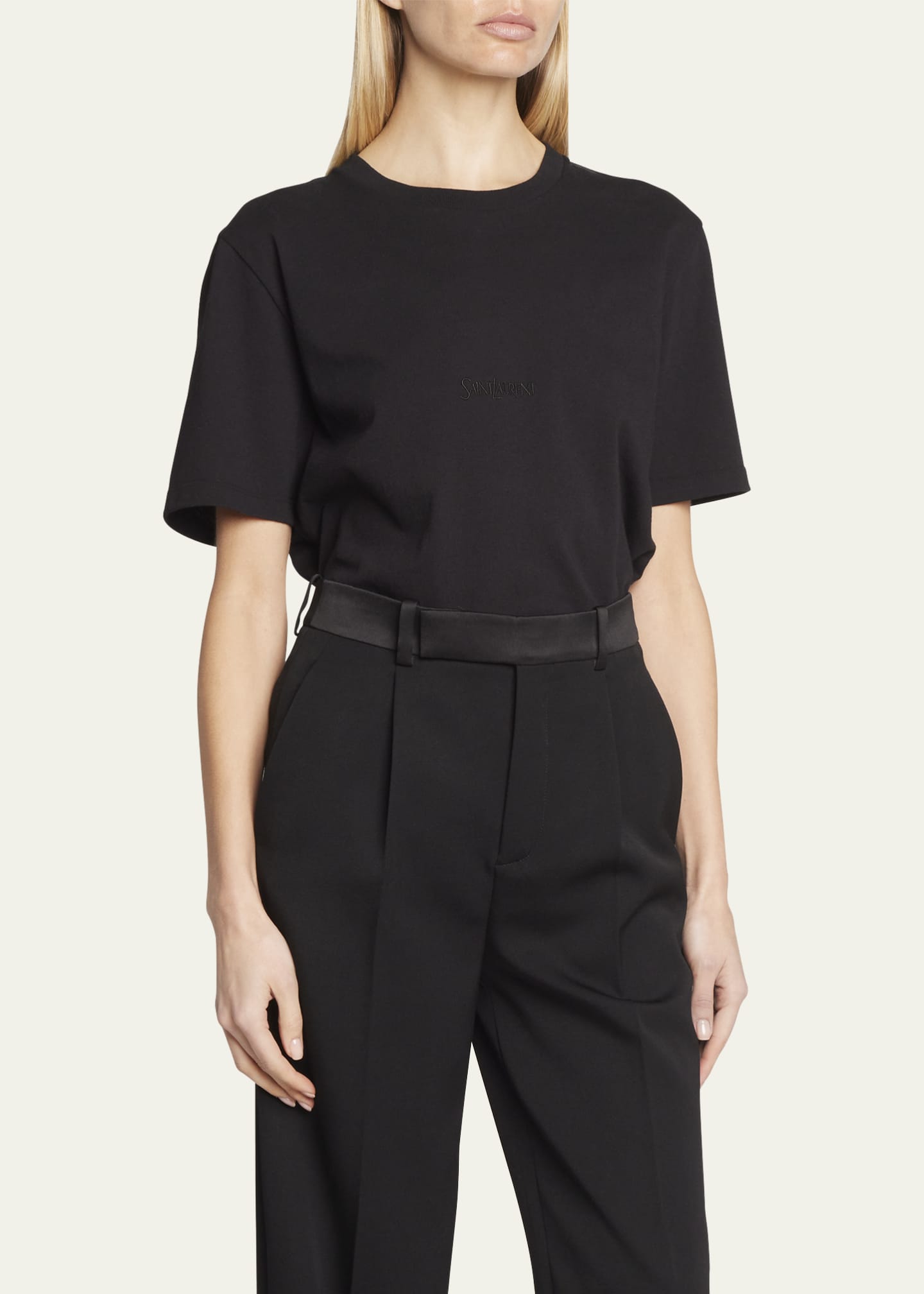【Saint Laurent】ロゴ embroideredTシャツ Logo embroidered T-shirt in black - Saint Laurent | Mytheresa