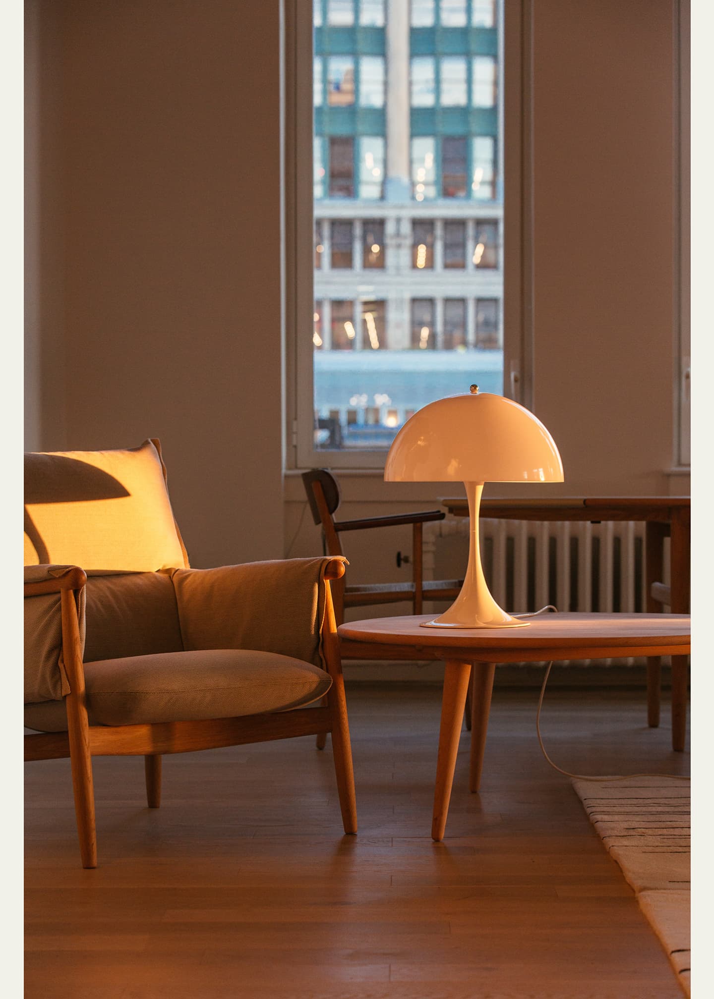 Louis Poulsen Panthella Acrylic Table Lamp Image 3 of 5