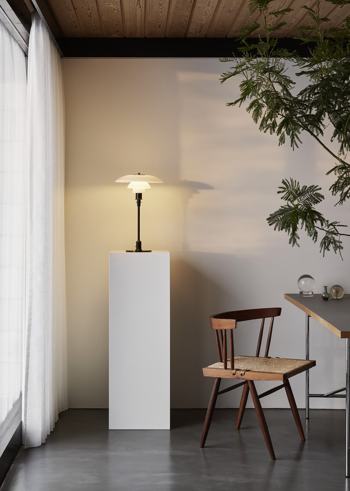 Louis Poulsen PH 3/2 Table Lamp - 19" Image 3 of 5