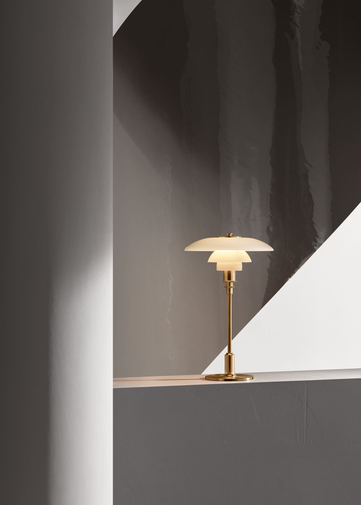 Louis Poulsen PH 3/2 Table Image 4 of 5