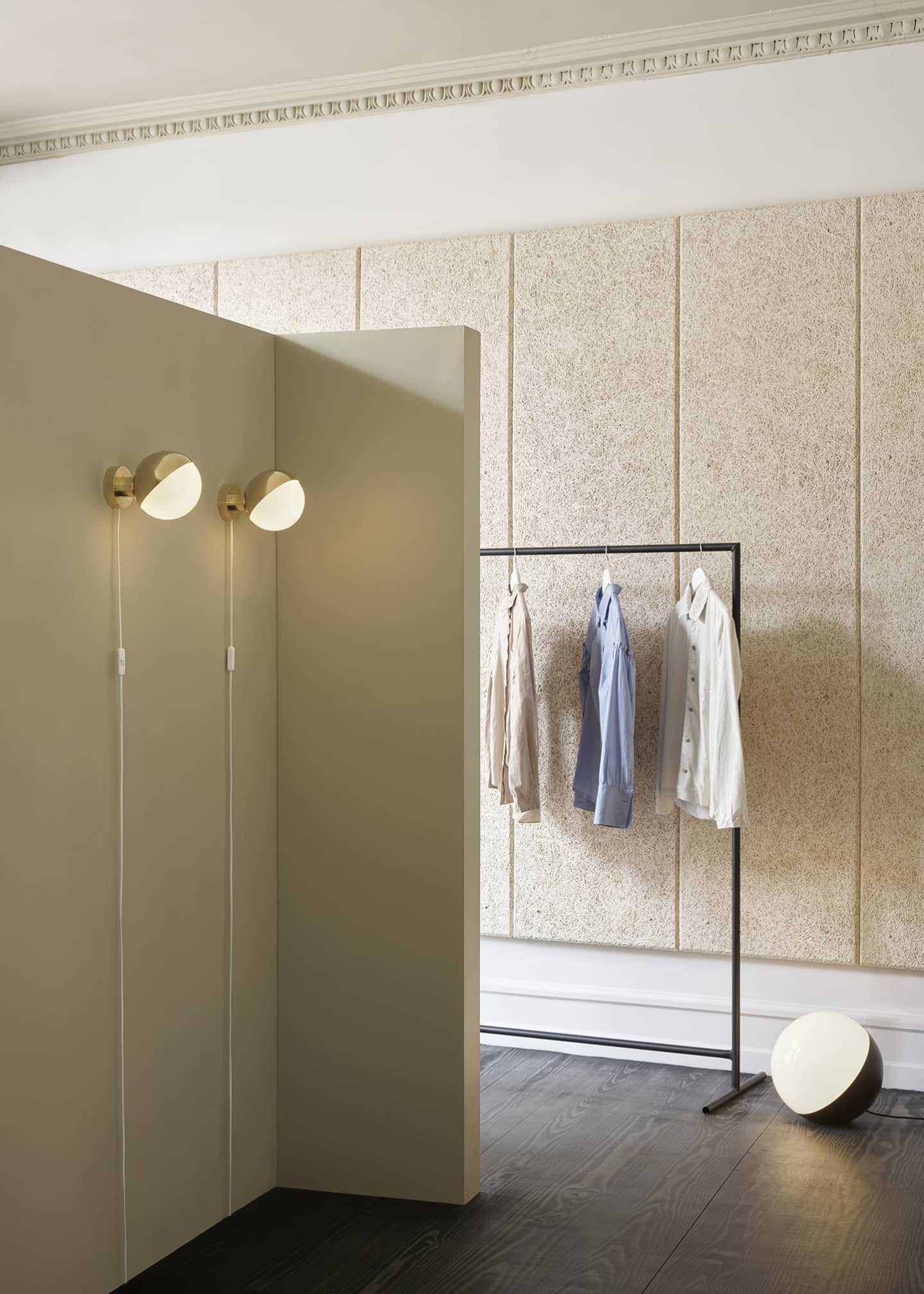 Louis Poulsen VL Studio Table/Floor Lamp, 12.6" Round Image 5 of 5