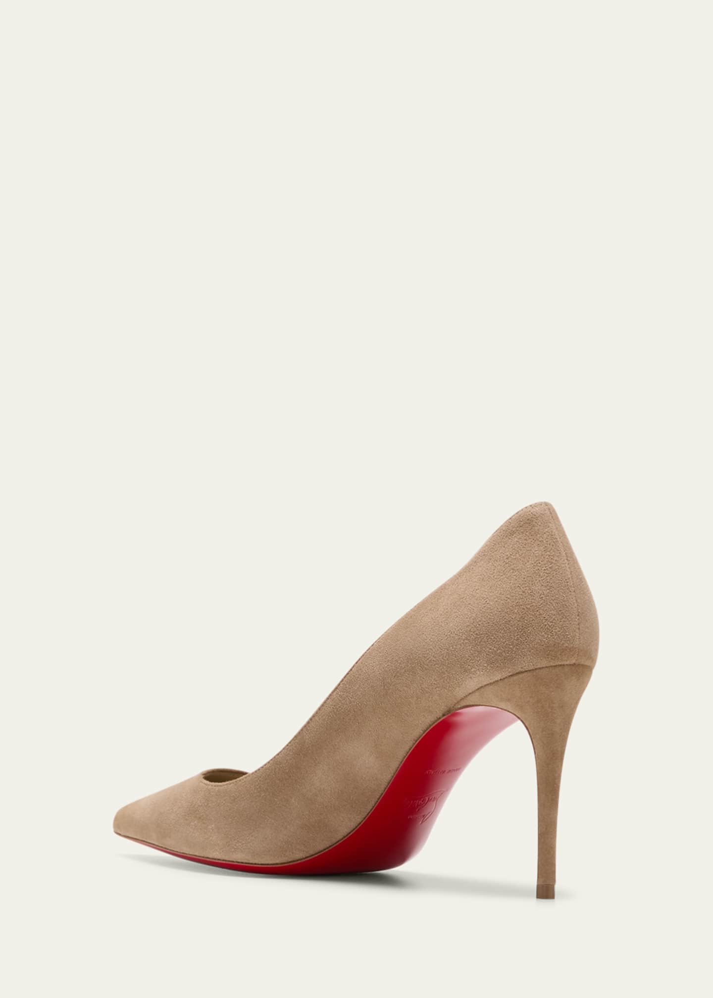 Classic christian louboutin pumps hotsell