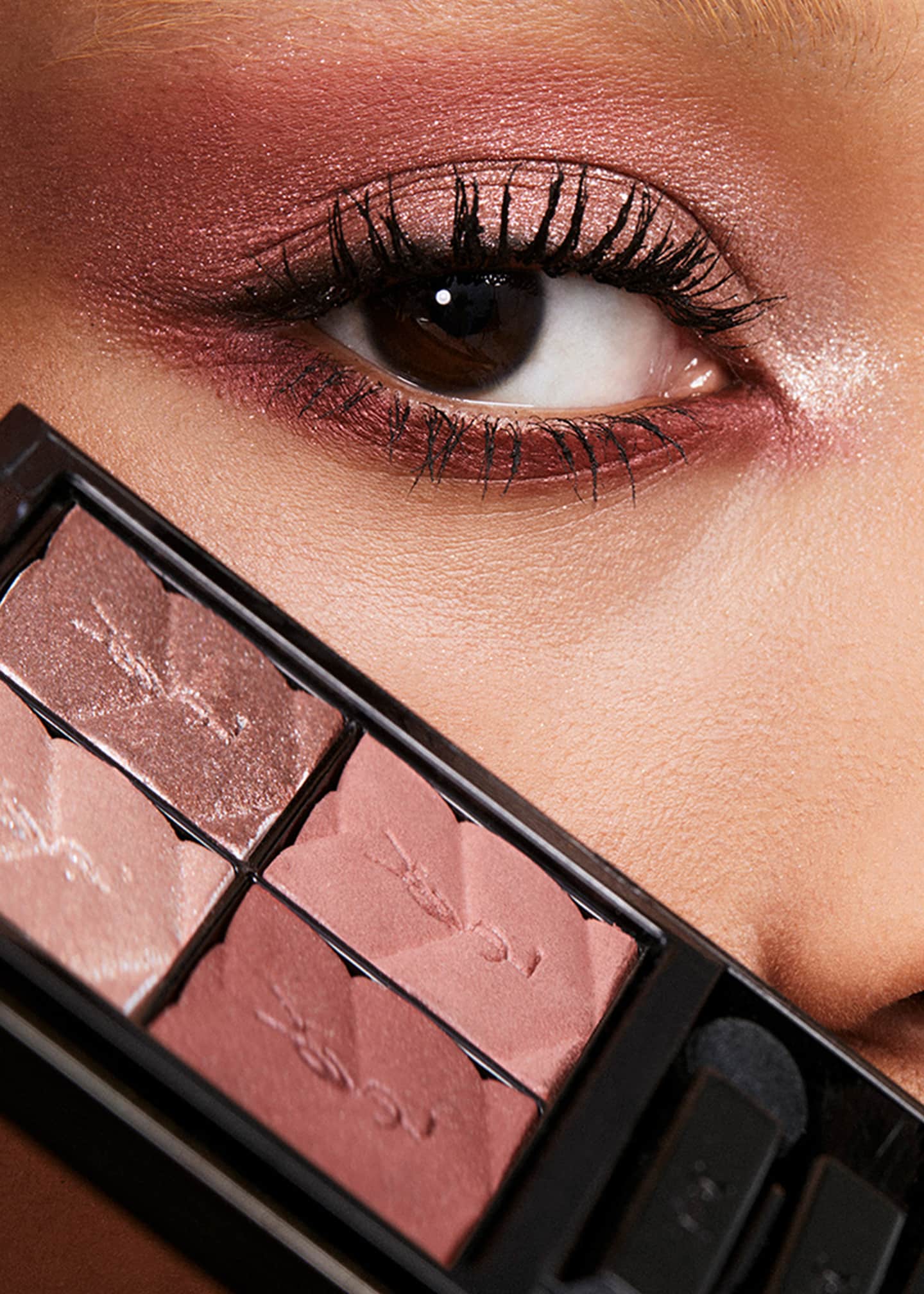Yves Saint Laurent Beaute Couture Mini Clutch Luxury Eyeshadow Palette Image 3 of 5