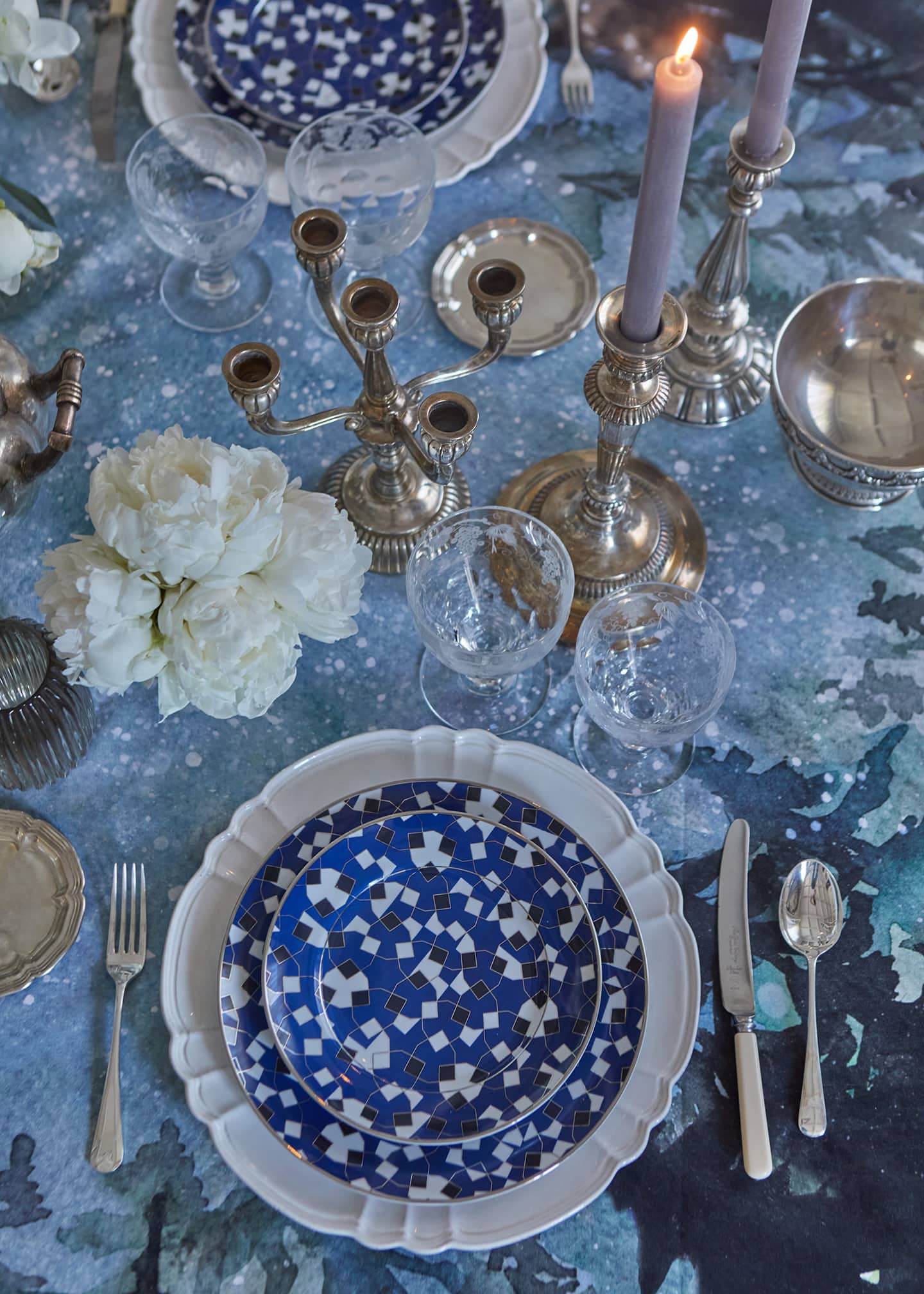 The Lino Night Dessert Plates, Set of 4 Image 4 of 4