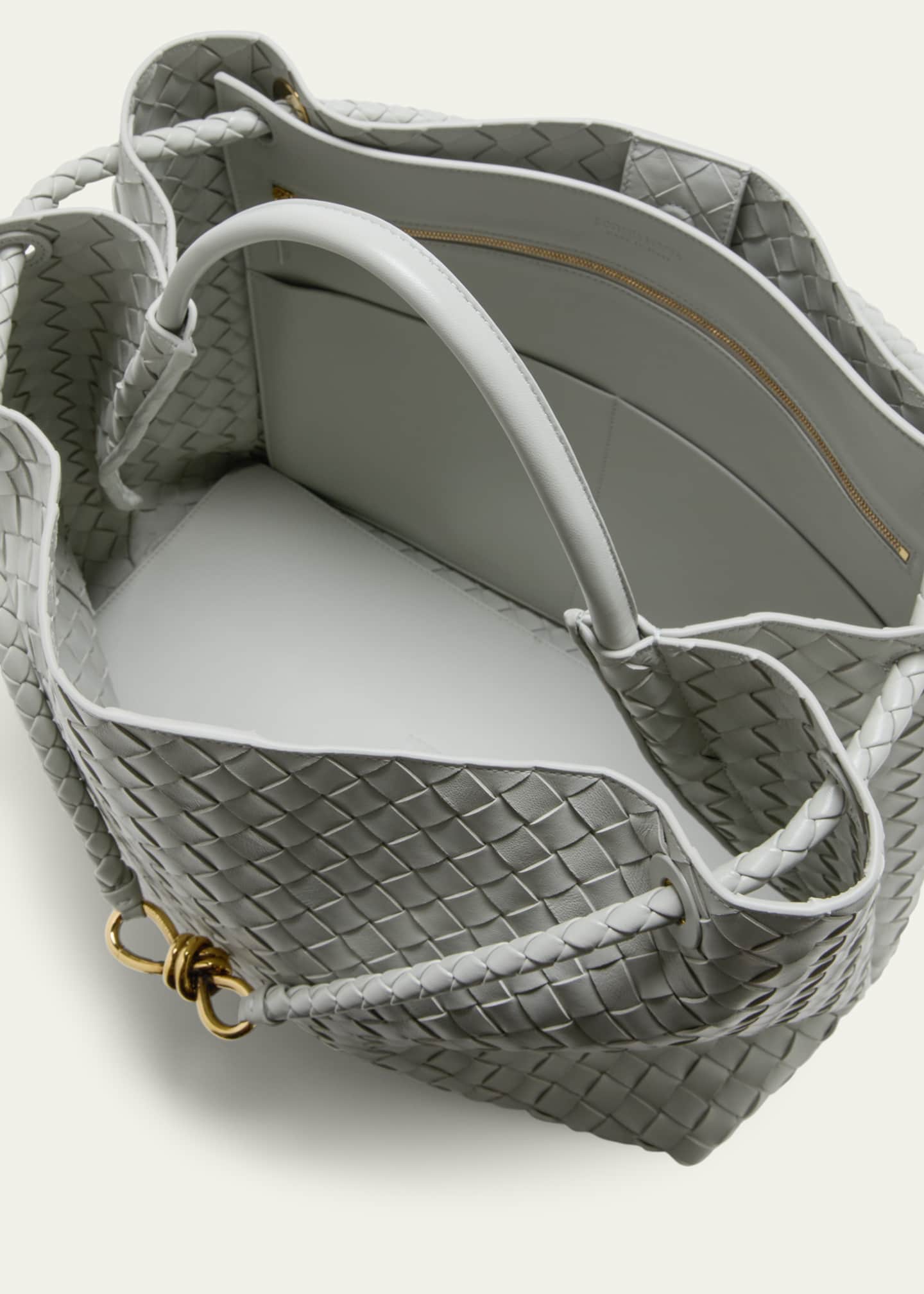 Bottega Veneta Medium Andiamo Leather Top Handle Bag In Aga Gr-m