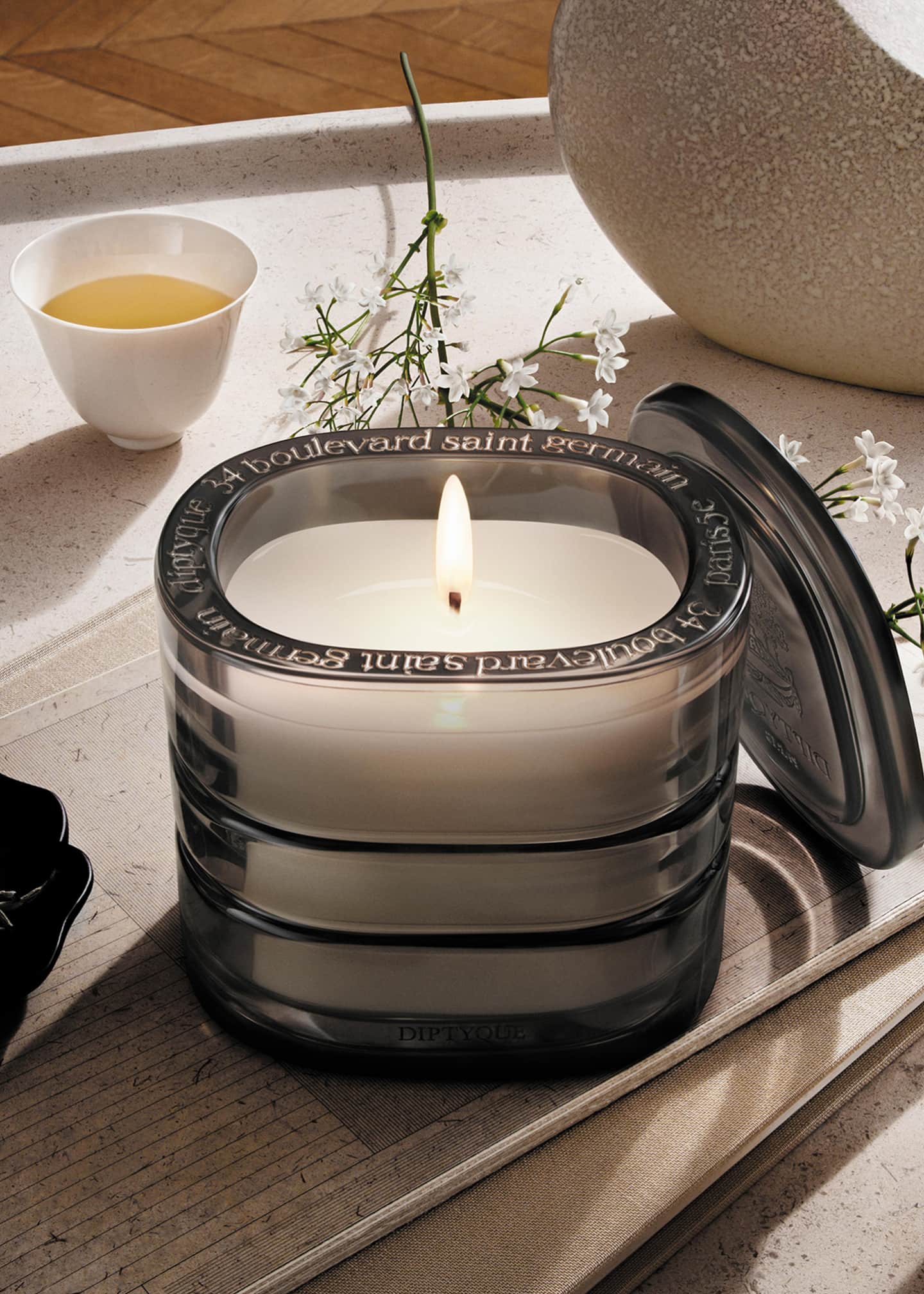DIPTYQUE La Vallee du Temps (Valley of Time) Refillable Candle, 9.5 oz. Image 5 of 5