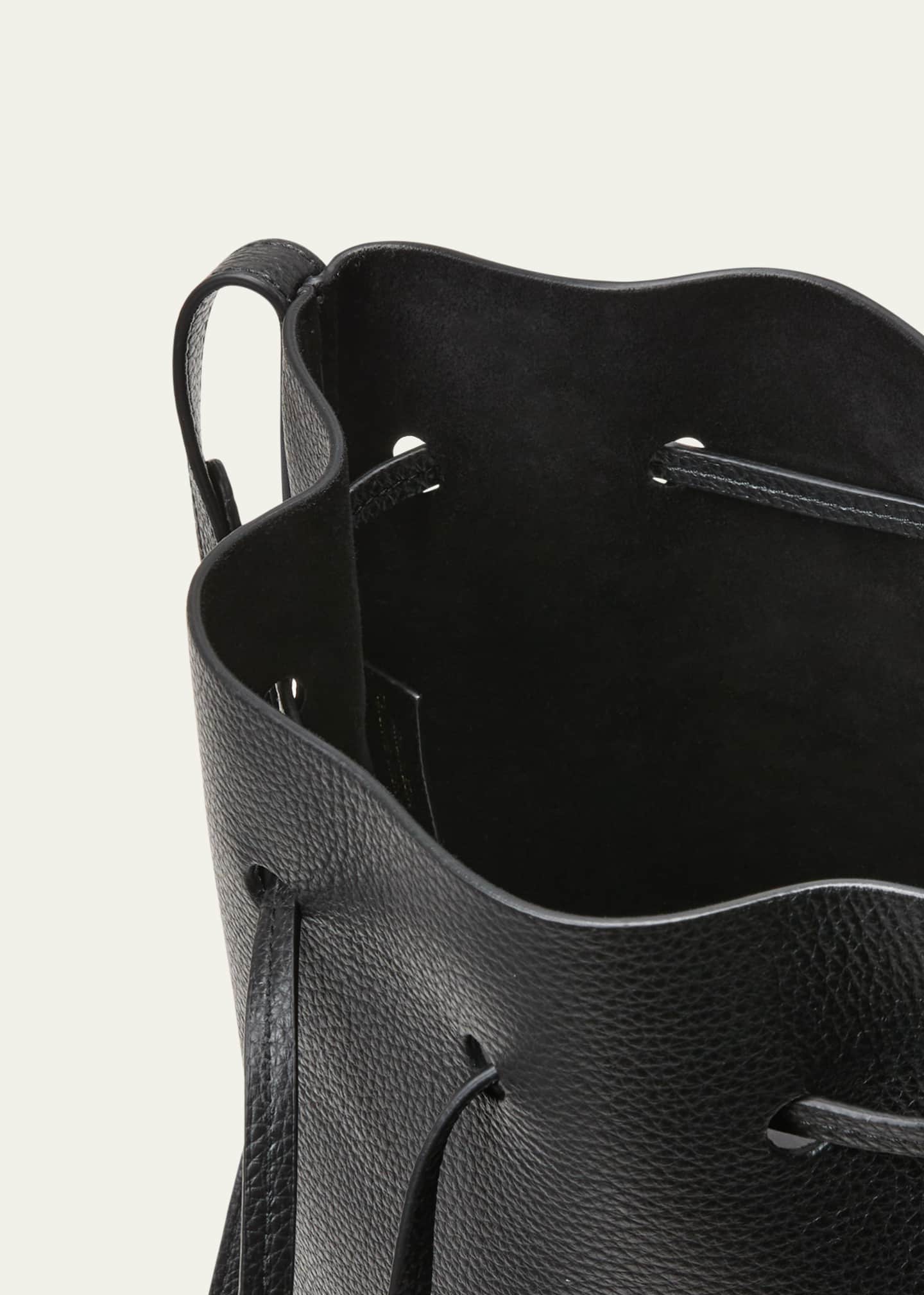 Mansur Gavriel Bucket Bag - Black in 2023  Bucket bags outfit, Bucket bag, Mansur  gavriel bag