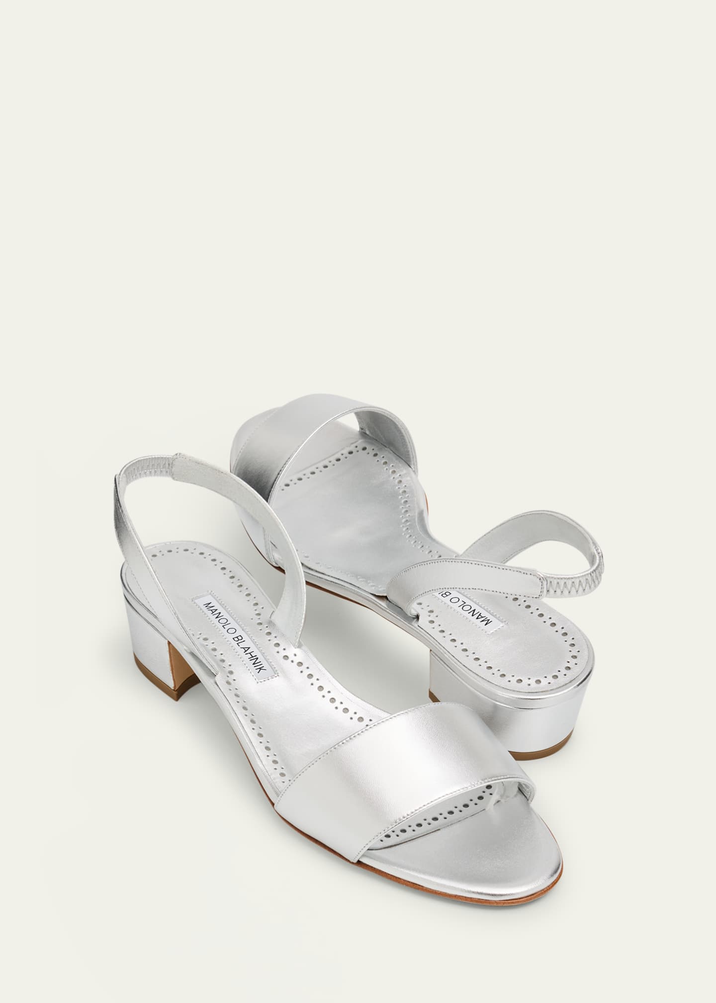 Manolo Blahnik グレー ハイヒール 美品 23cm Manolo Blahnik グレー ハイヒール 美品 23cm グレー - マノロ