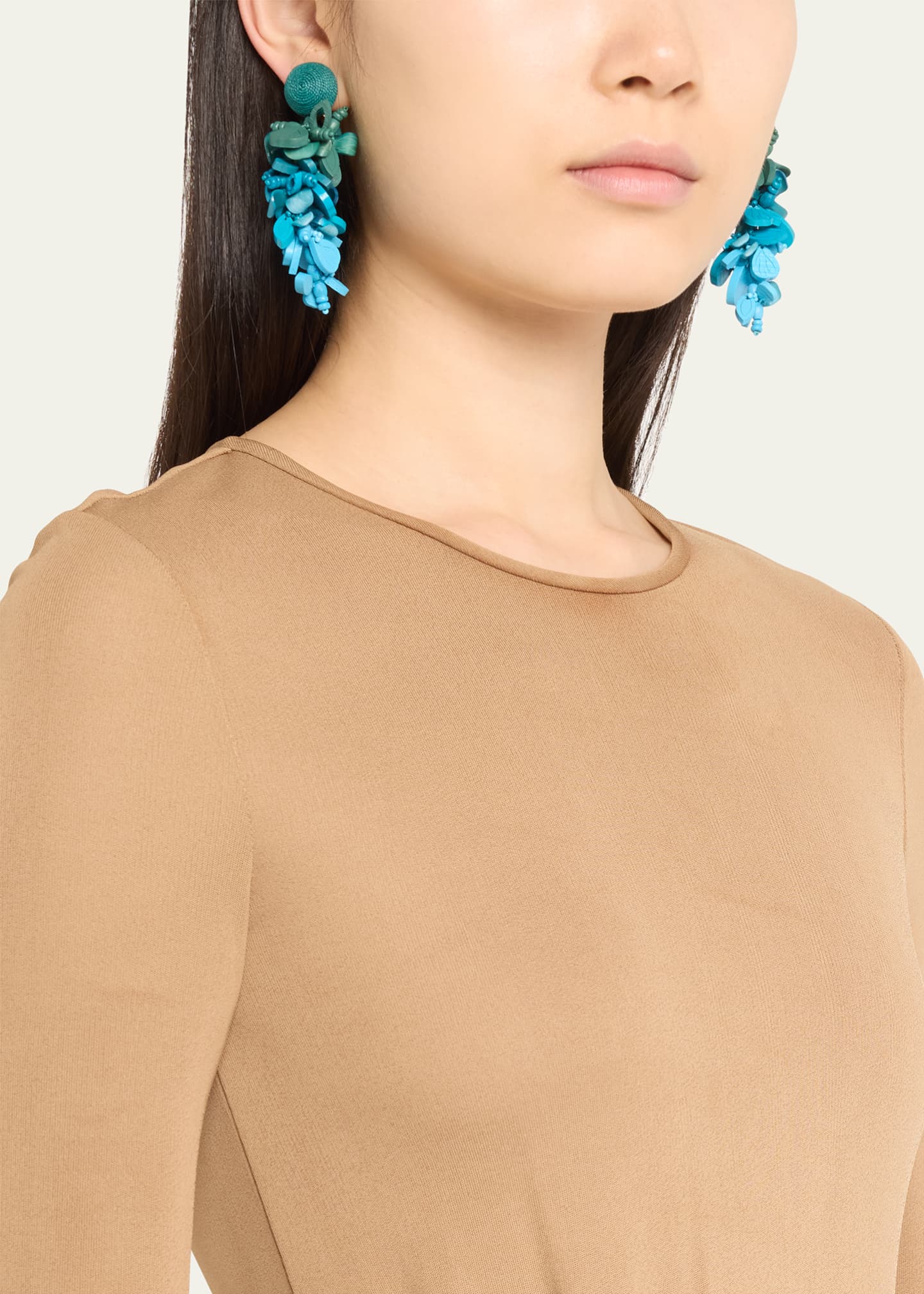 Oscar de la Renta Wooden Flower Cluster Clip On Earrings