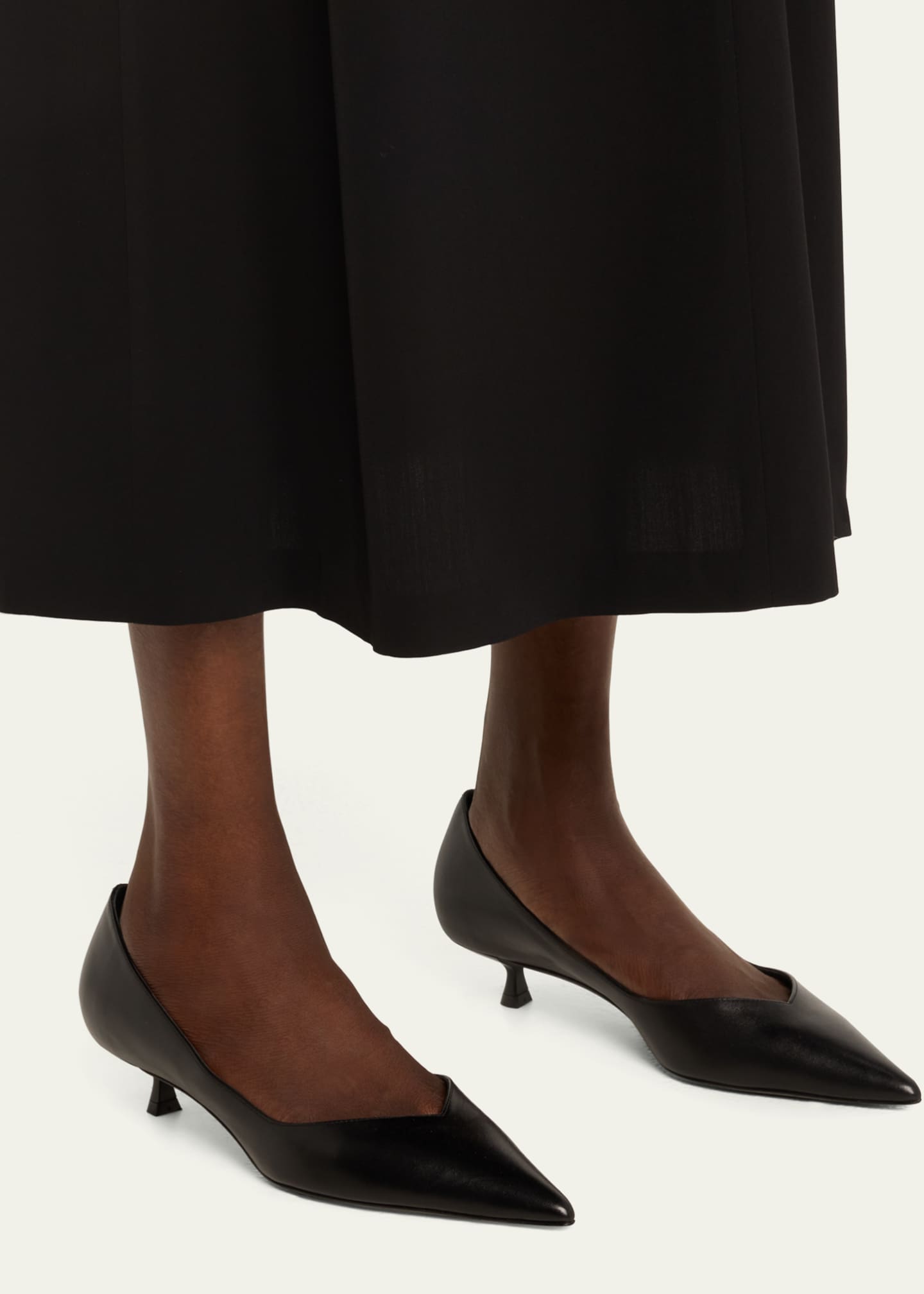 Stuart weitzman low deals heel pumps