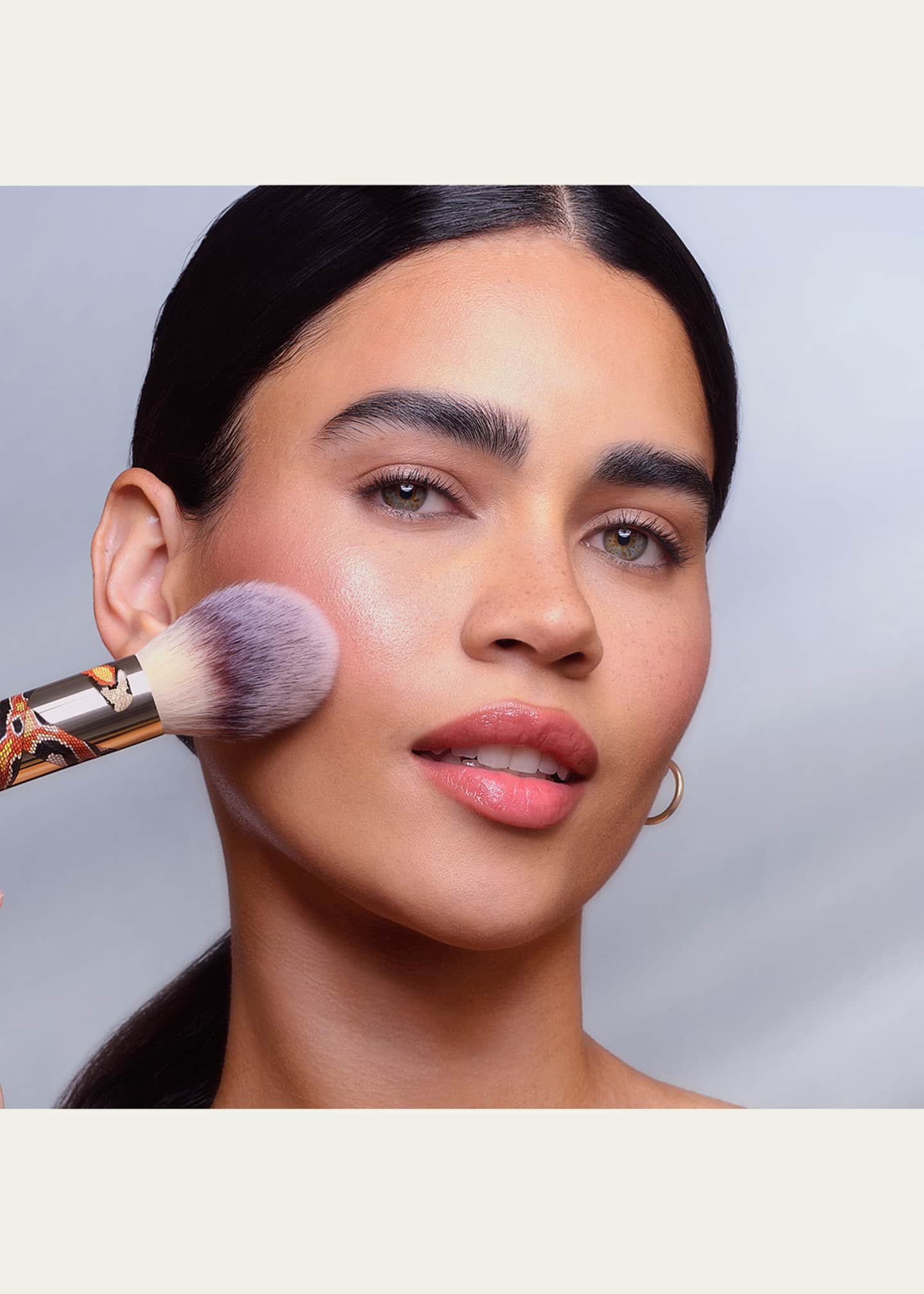 Hourglass Cosmetics Limited Edition Veil Travel Powder Brush Bergdorf