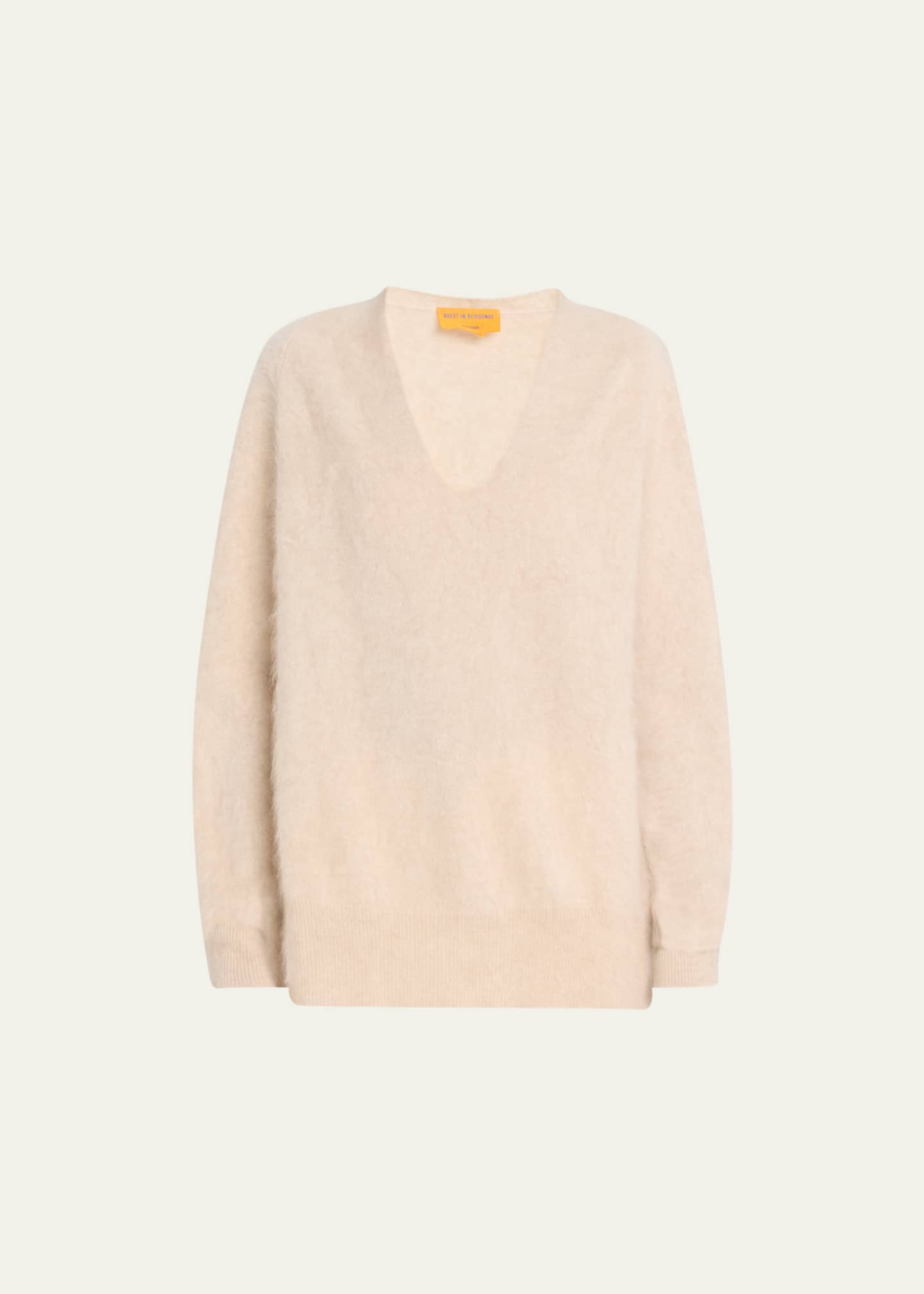 Grizzly sweater top