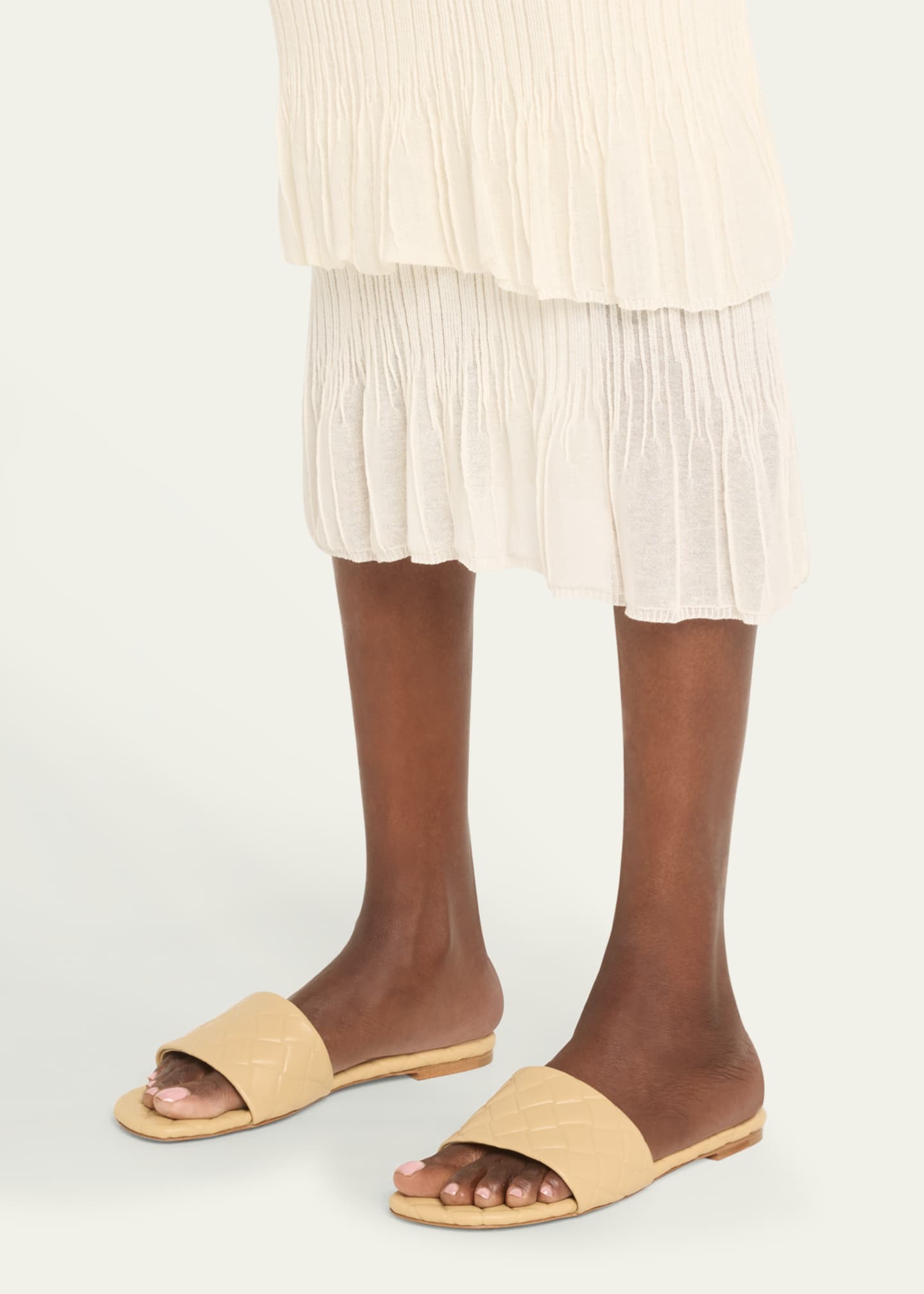 2024年ファッション福袋 Slide Flat Leather Quilted Veneta Bottega Sandals Bergdorf - 靴