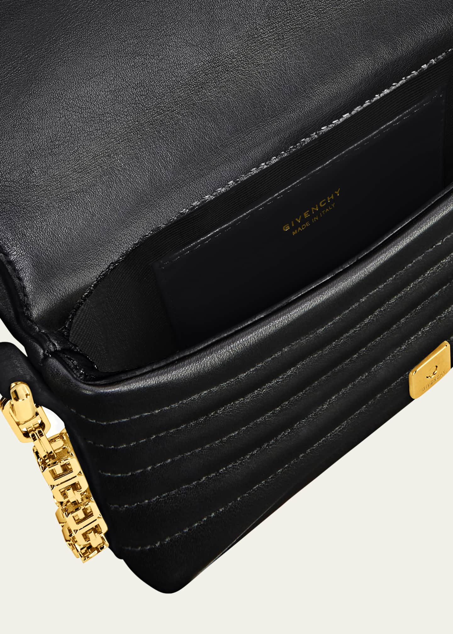 Givenchy wallet on chain hot sale