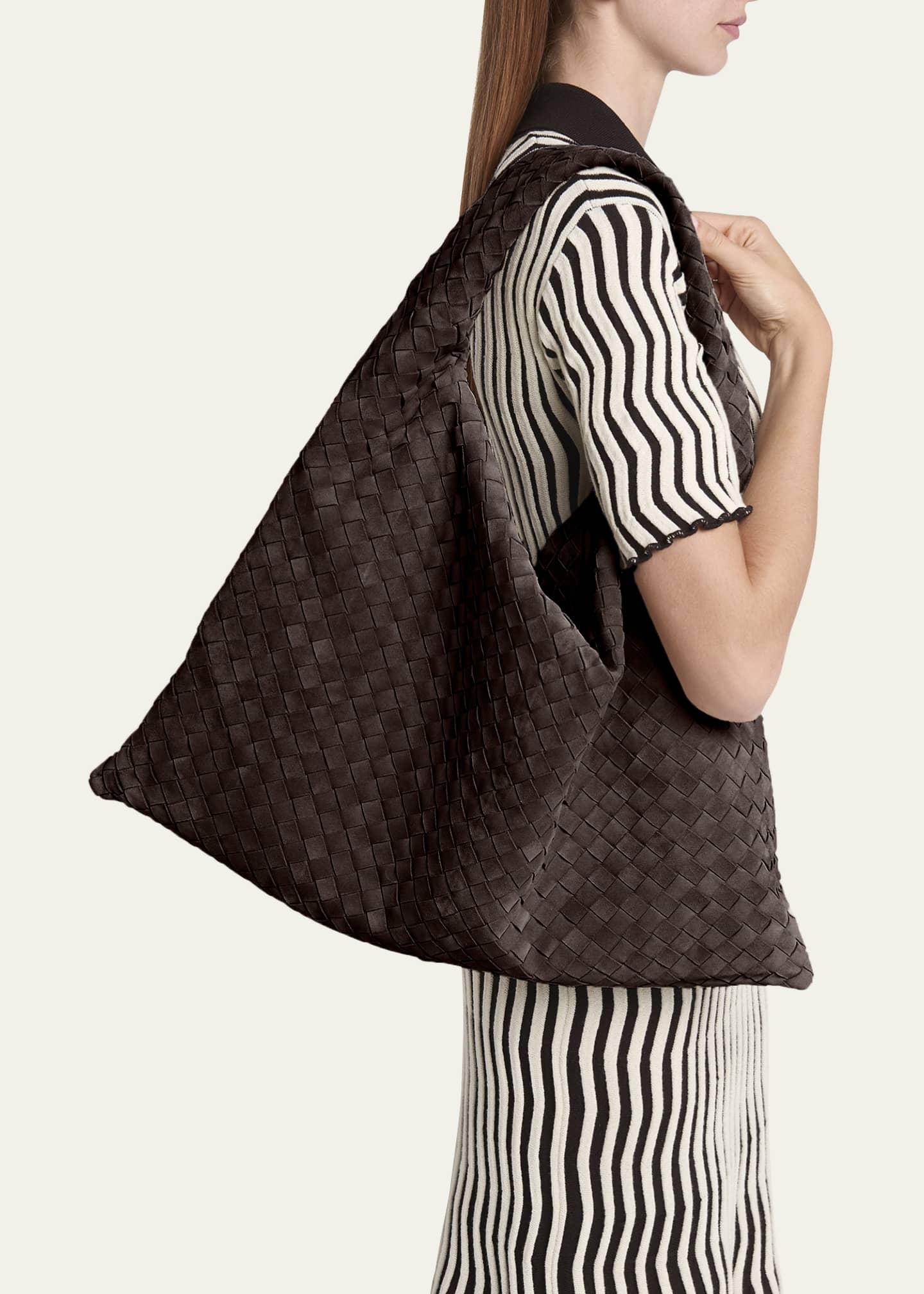 Bottega Veneta Large Hop Bag Image 2 of 6