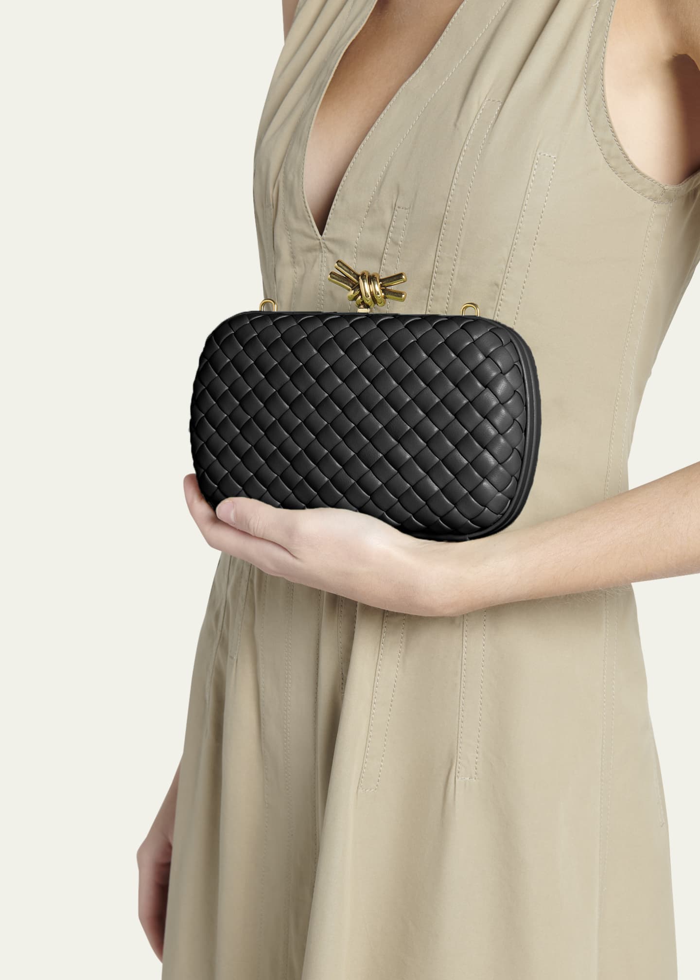 bottega veneta knot clutch black