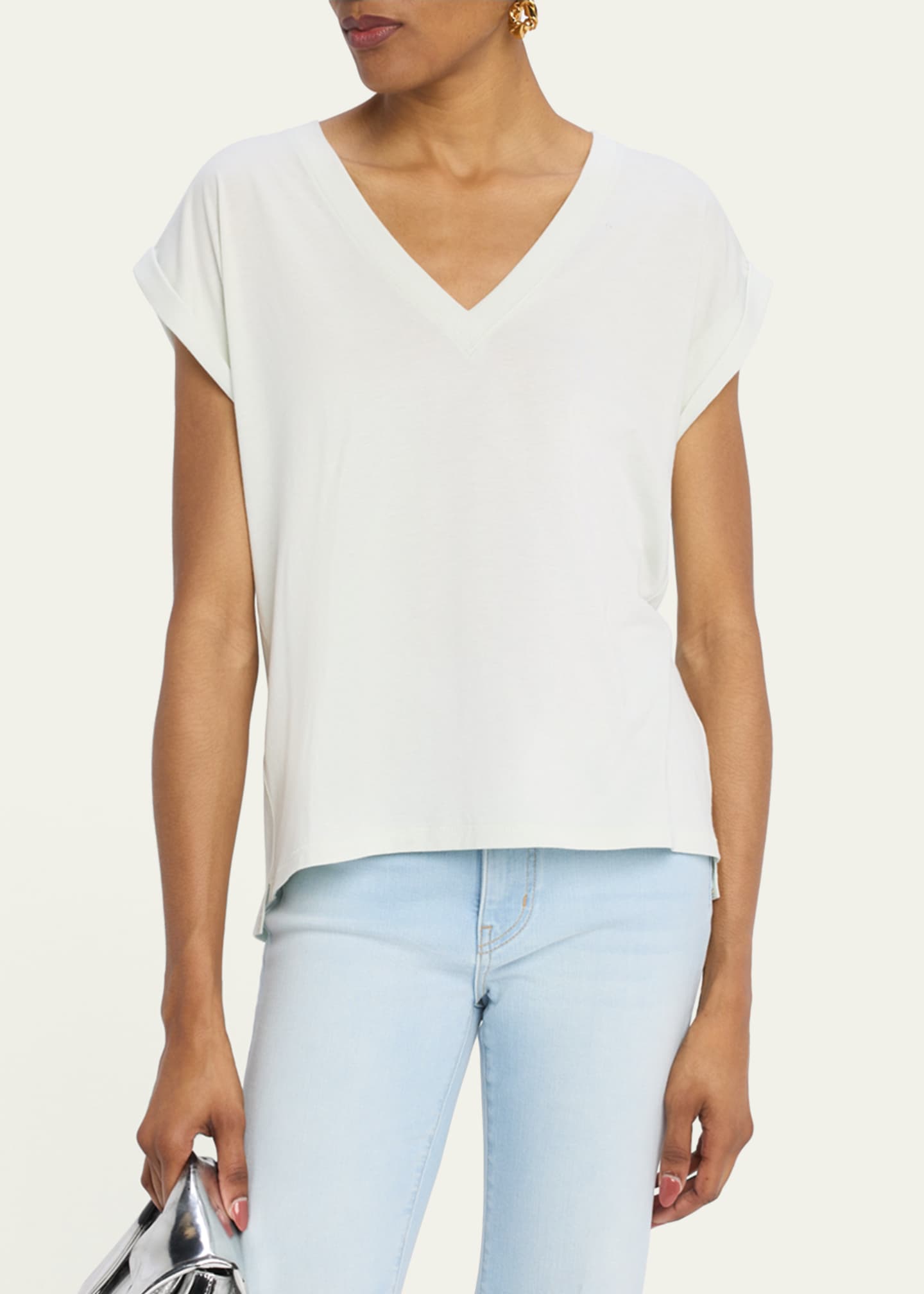 FRAME Easy V-Neck Tee Image 4 of 5