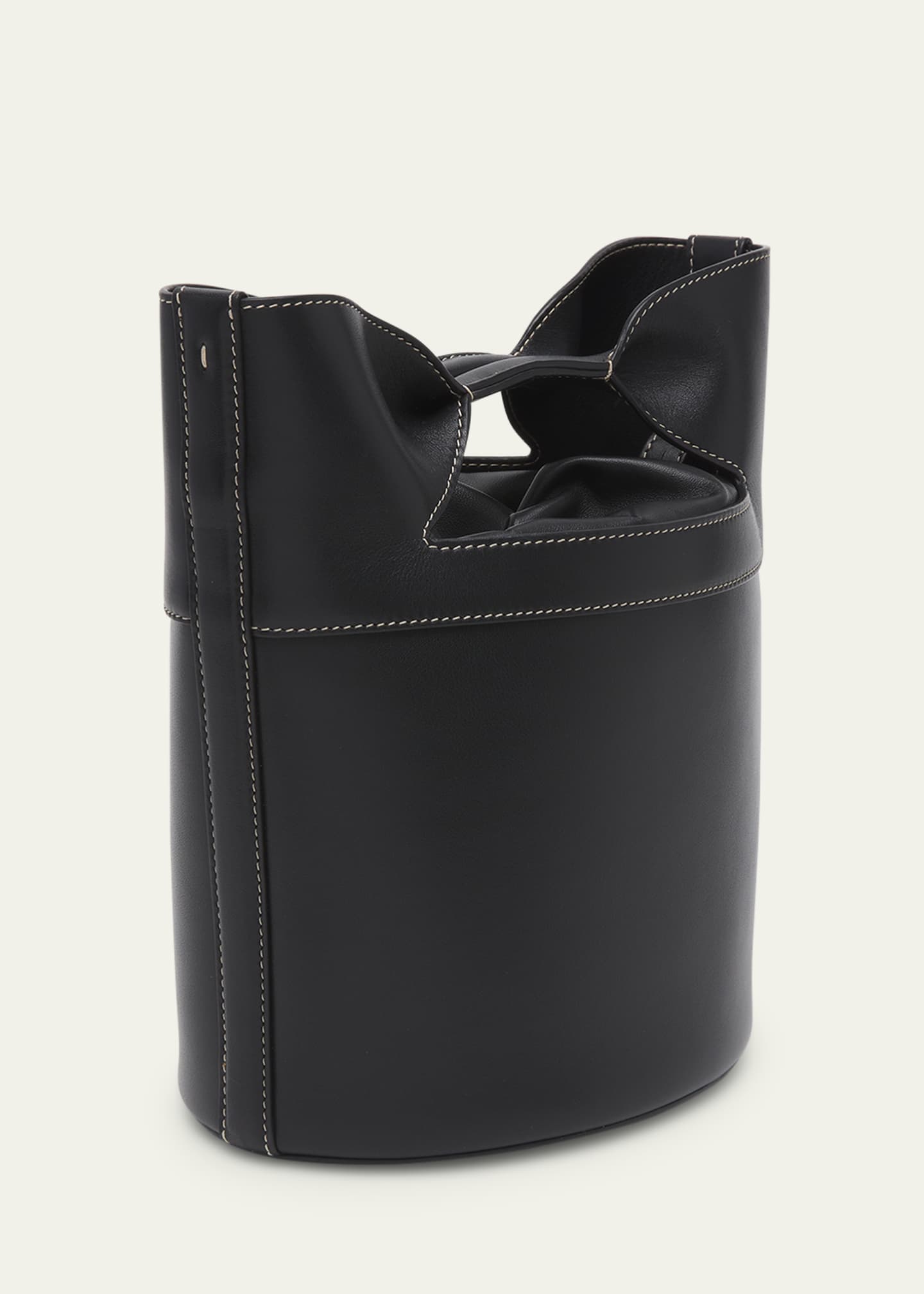 Alexander mcqueen bucket 2025 bags