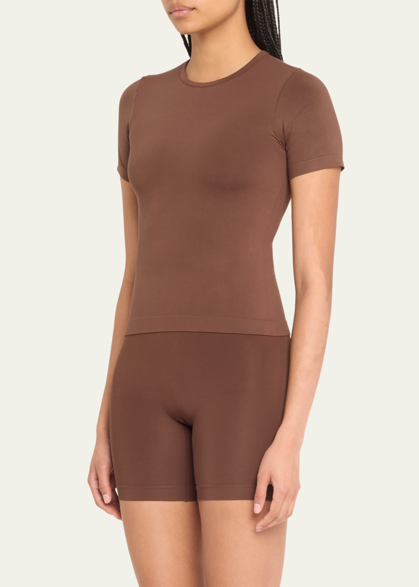 SOFT SMOOTHING SEAMLESS T-SHIRT | COCOA
