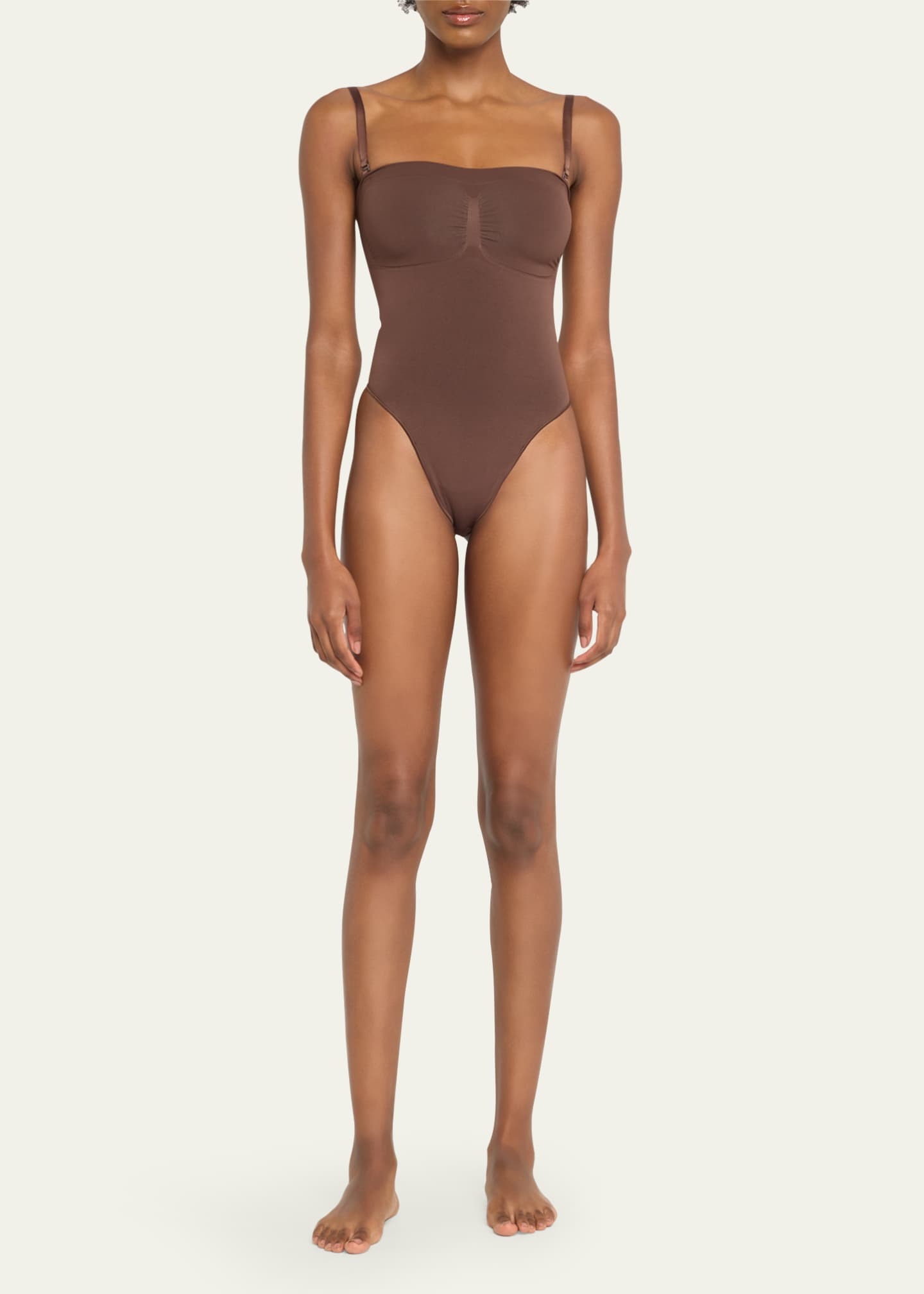 ボディスーツ［SKIMS］STRAPLESS THONG BODYSUIT SEAMLESS SCULPT STRAPLESS THONG BODYSUIT | CLAY