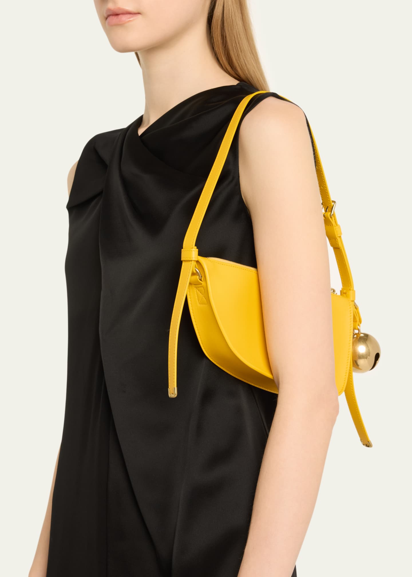 Burberry hot sale shoulder strap