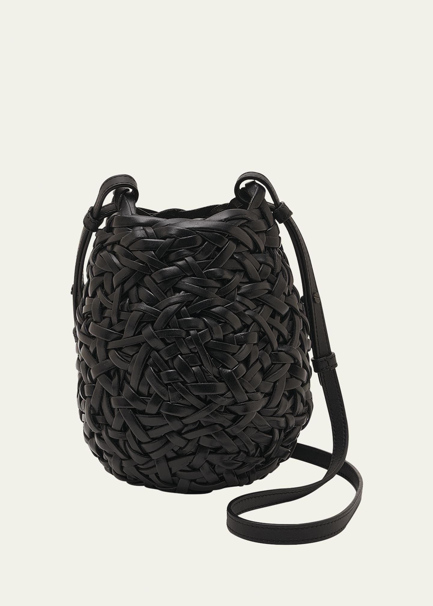 Basket bucket bag shop