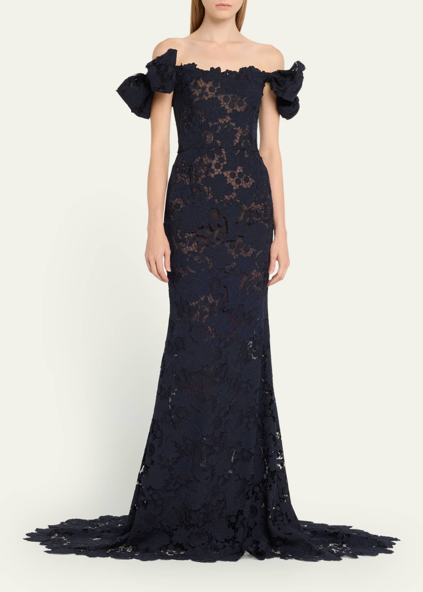 Oscar de La Renta Botanical Guipure Gown Navy