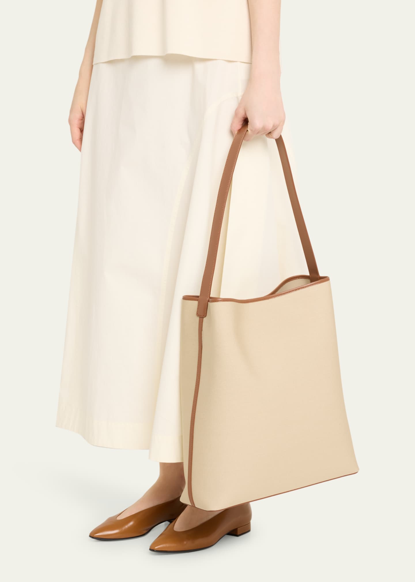 Aesther Ekme Sac Canvas Hobo Bag Image 2 of 5
