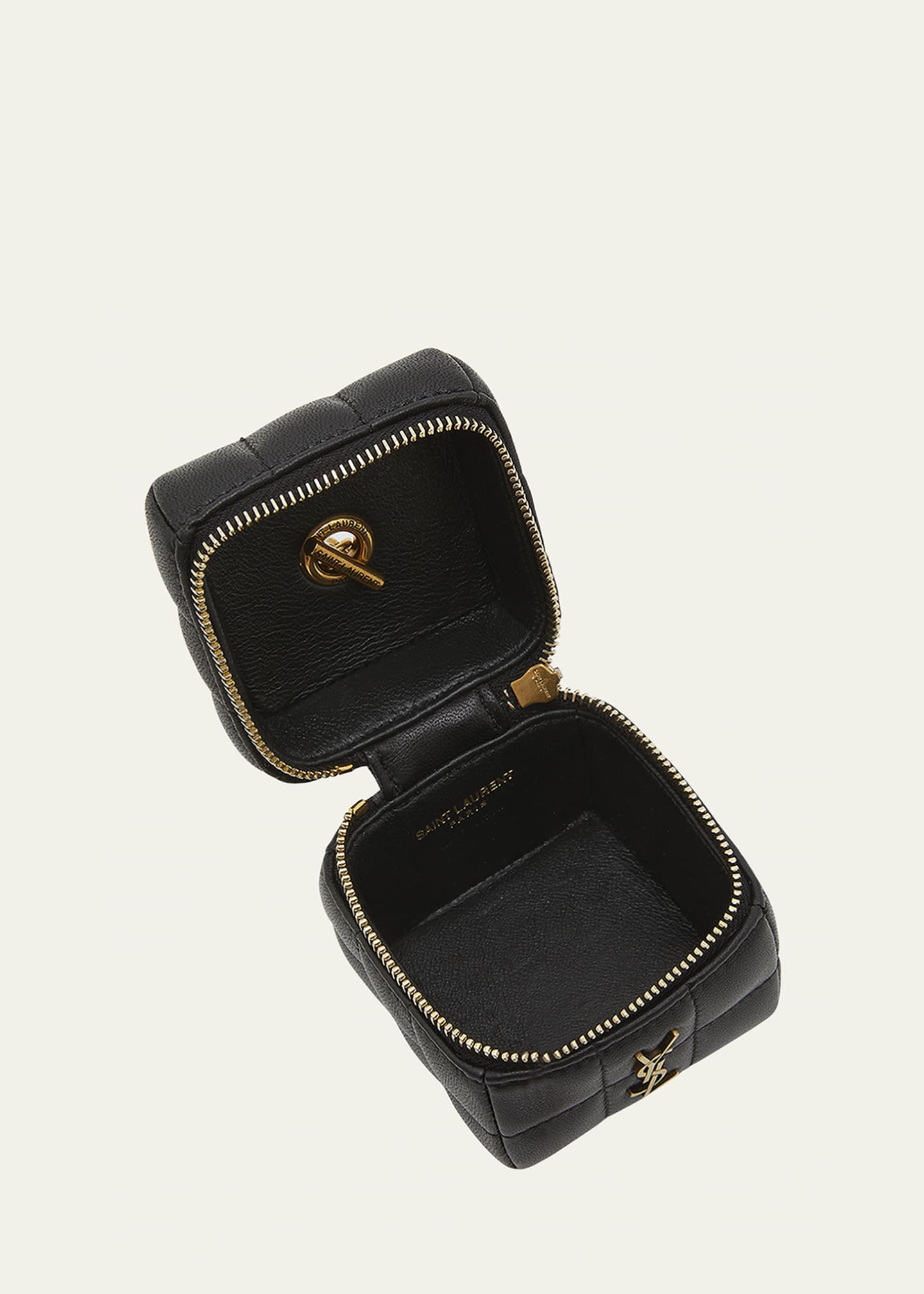 存在感絶大【SAINT LAURENT】Cube Camera Bag in Leather Saint Laurent Men's Niki YSL Cube Camera Bag in Leather