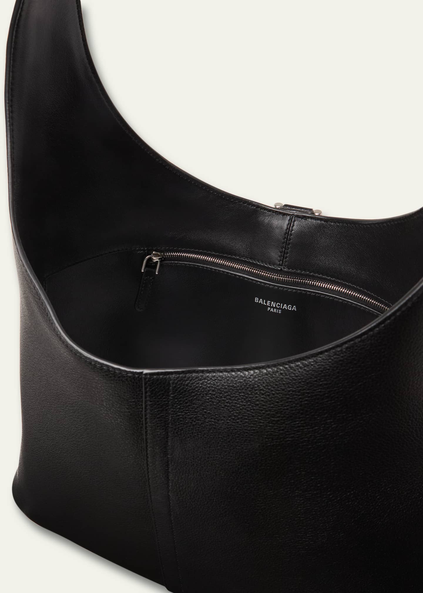 Balenciaga hobo store