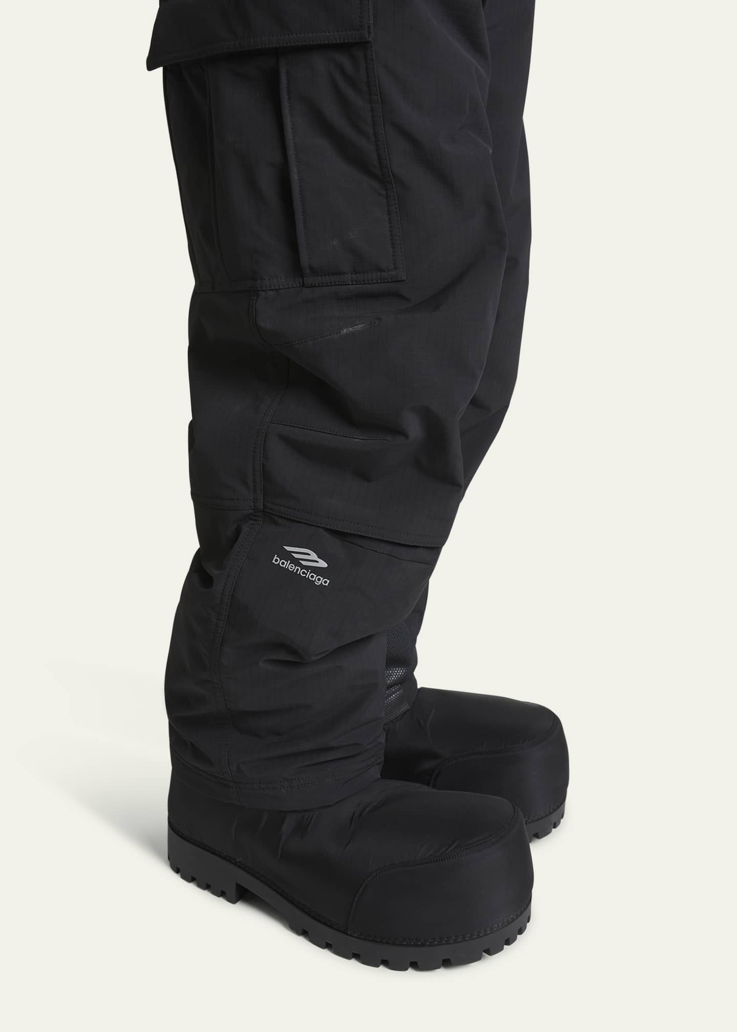 BALENCIAGA｜TRAINING PANTS (763437 TNQ25 9000) Balenciaga Wide-Leg Tracksuit Pants - Bergdorf Goodman