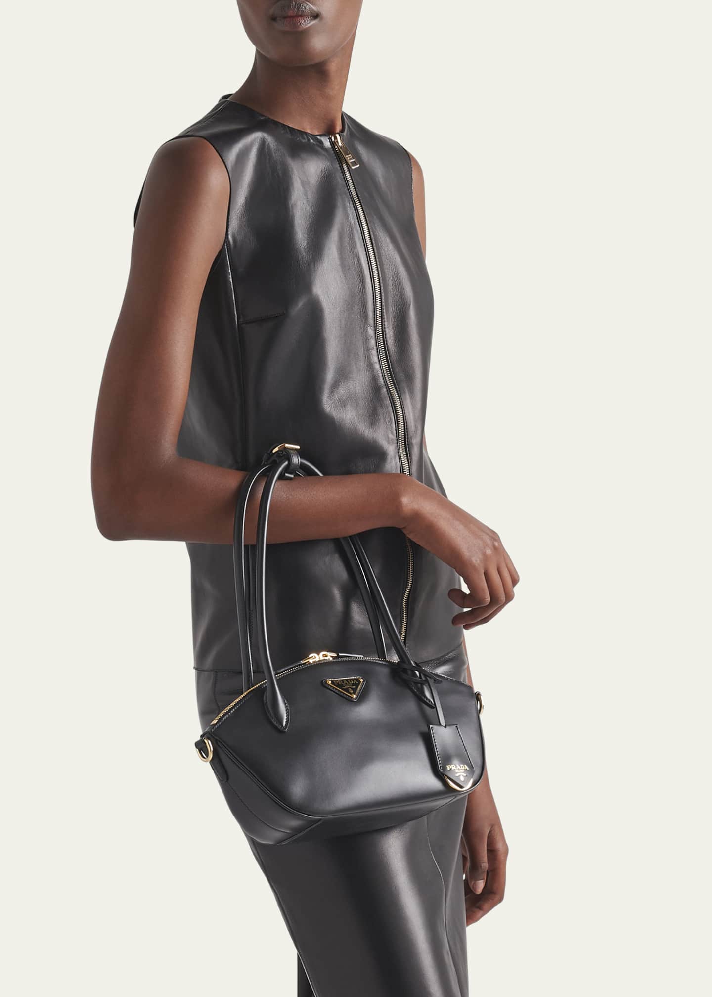 【PRADA】Leatherショルダーバッグ Prada City Zip Leather Shoulder Bag - Bergdorf Goodman