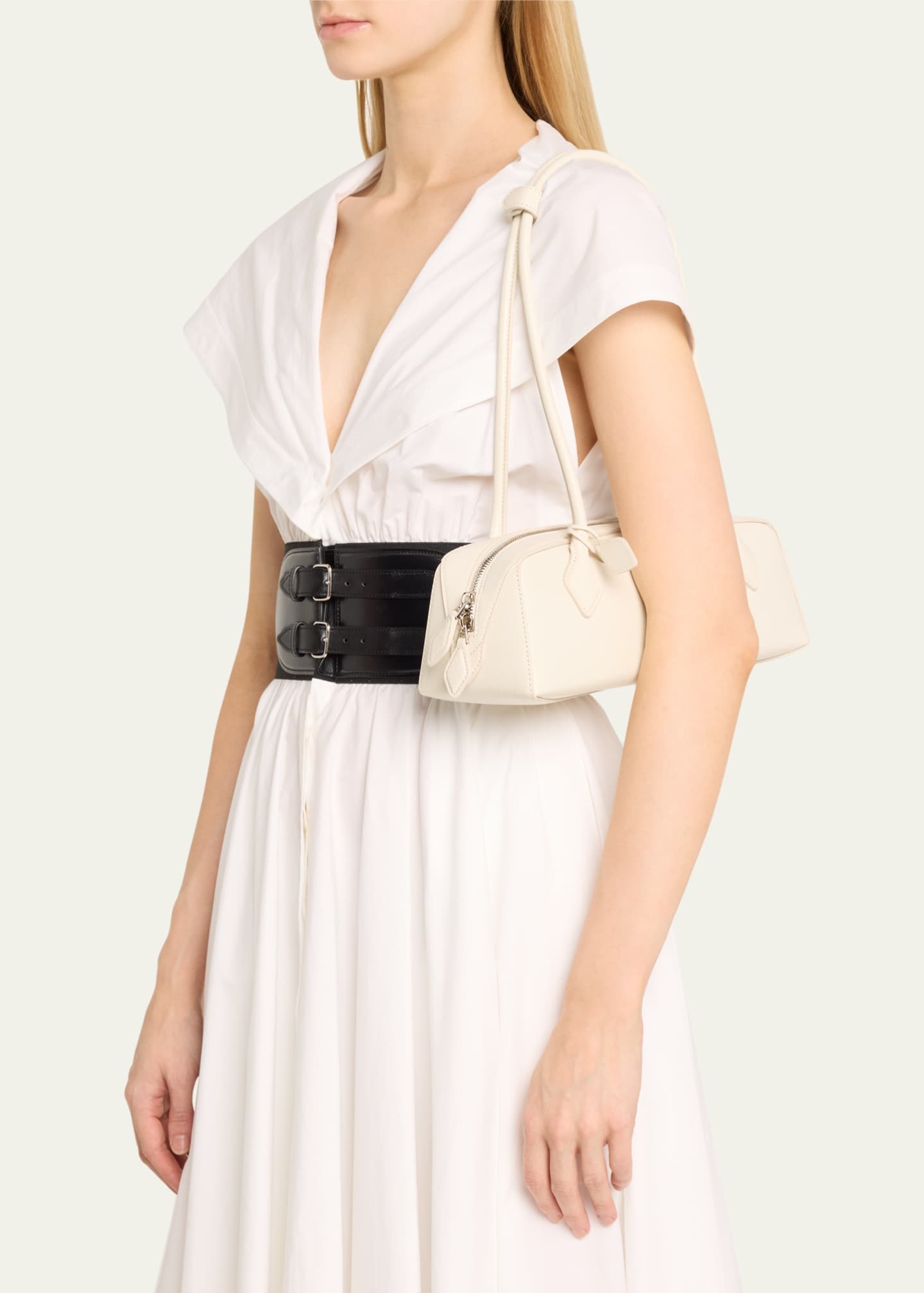 ALAIA Le Teckel Medium Shoulder Bag in Goatskin Image 2 of 6