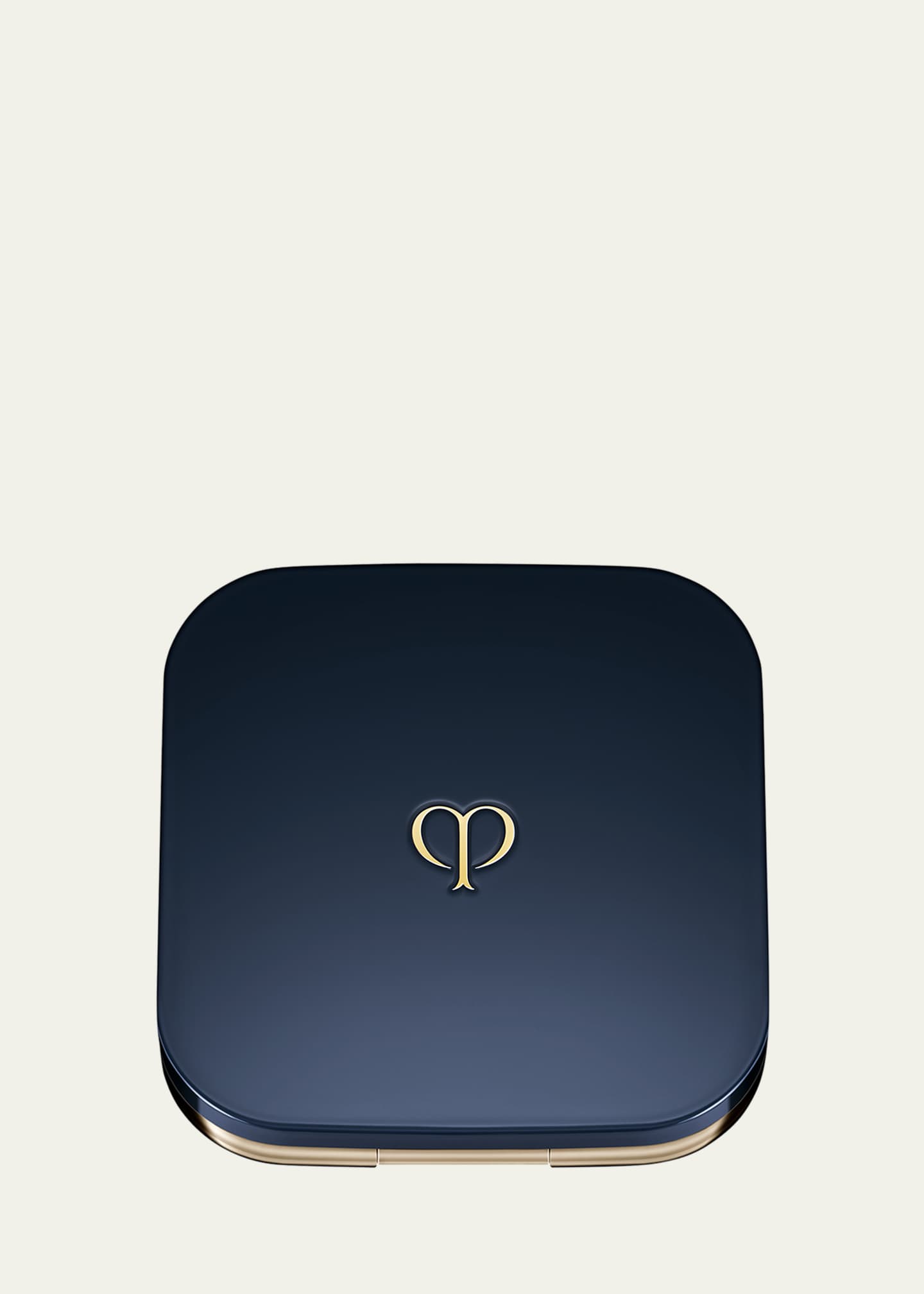 Cle de Peau Beaute Refining Pressed Powder Image 3 of 5