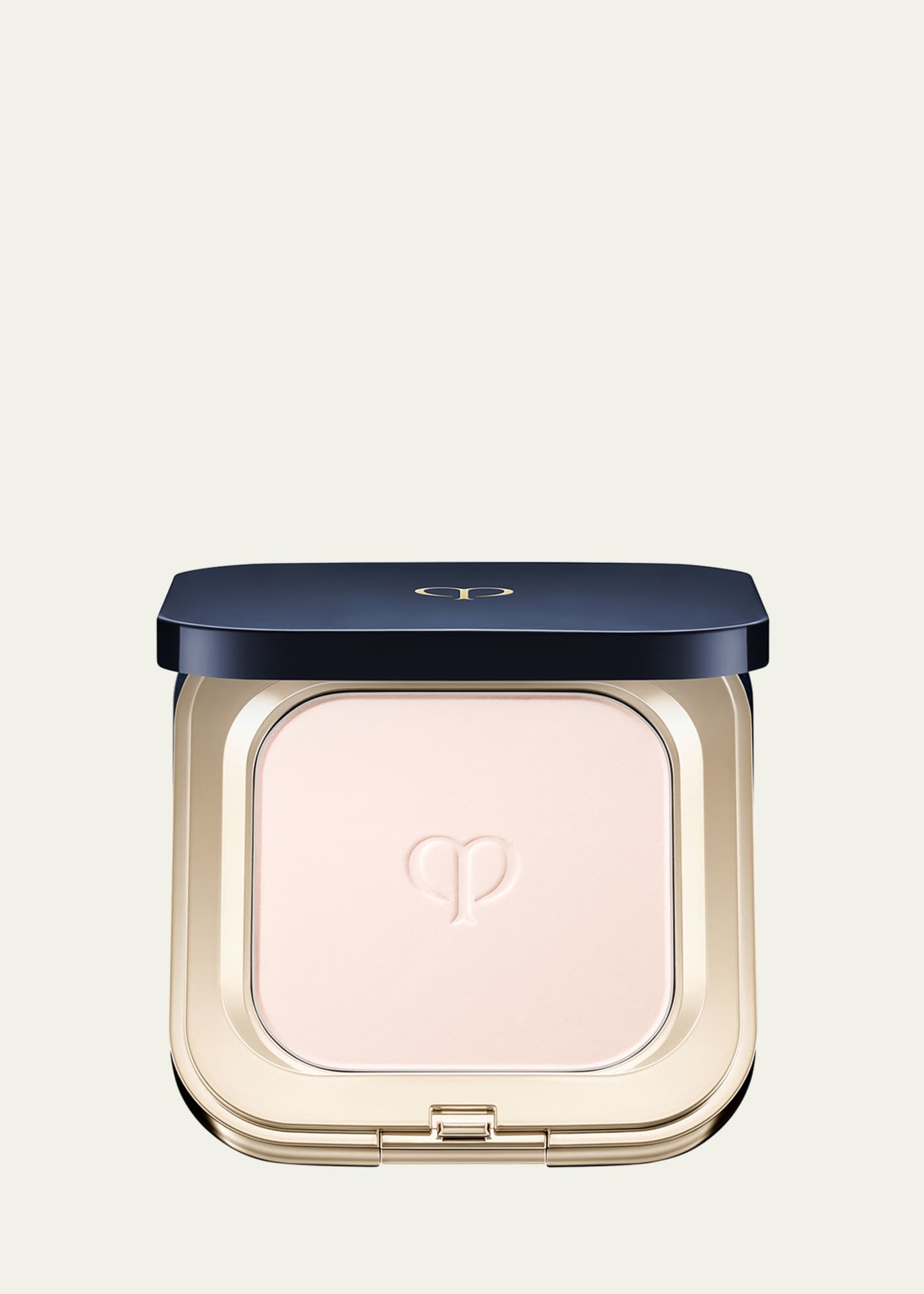 Cle de Peau Beaute Refining Pressed Powder Image 1 of 5