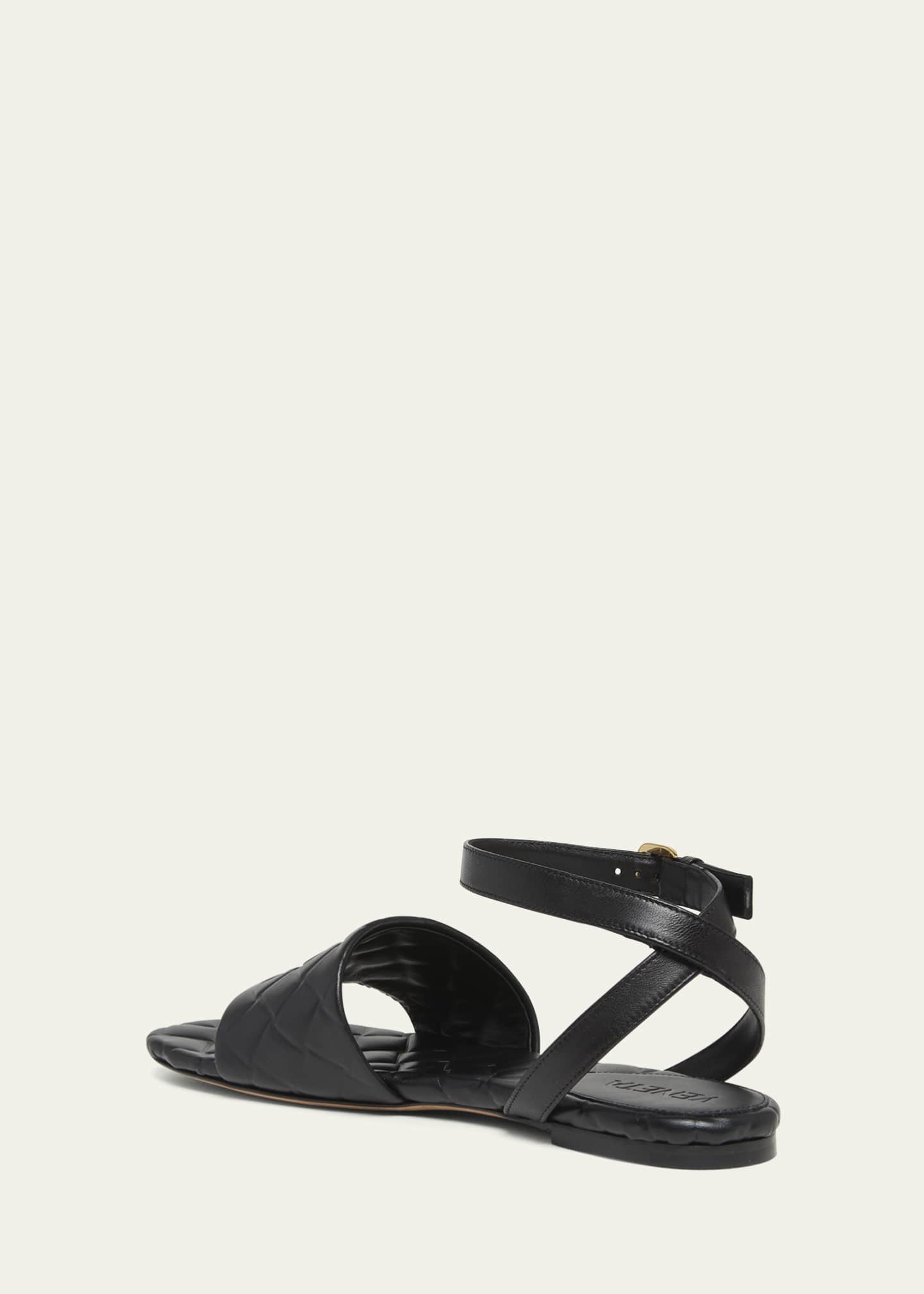 直営店直送/BOTTEGA VENETA/Amy Flat Sandals 人気定番！ Amy Flat Sandals New Cognac | The Webster