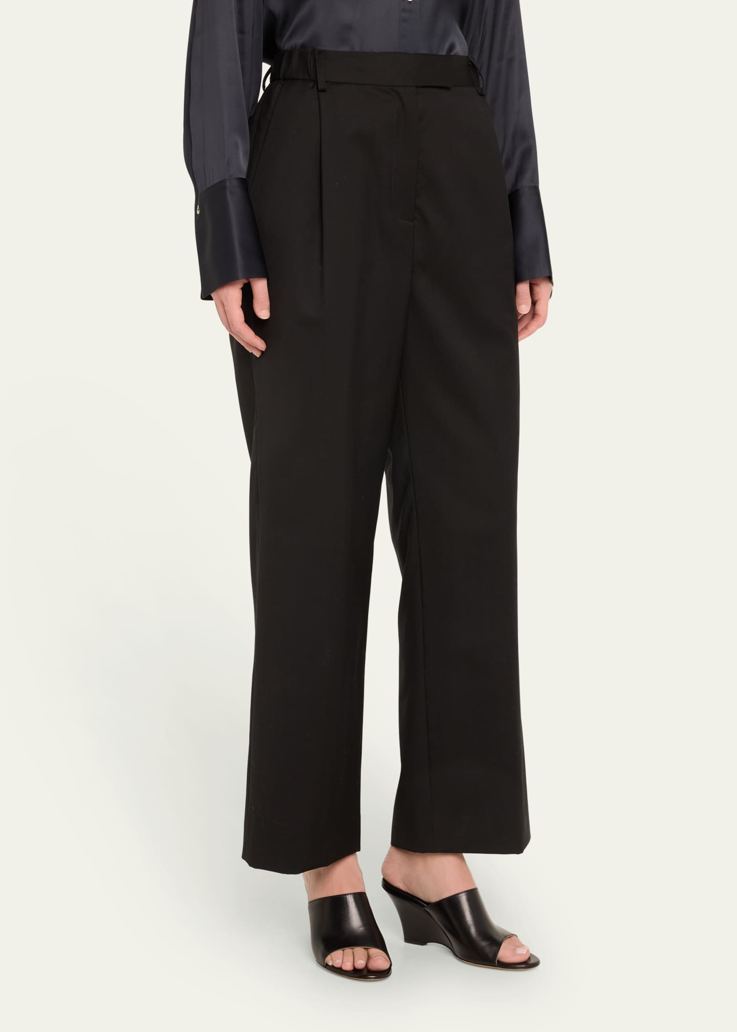 WE-AR4 Pleated Boyfriend Pants Image 4 of 5