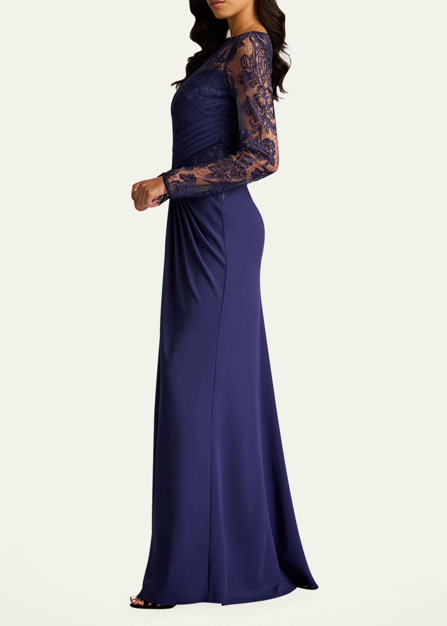Tadashi Shoji Pleated Crepe & Embroidered Lace Gown Image 4 of 5