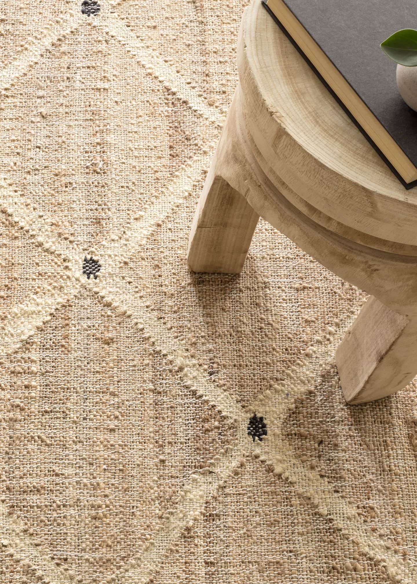 Annie Selke Kali Natural Handwoven Rug, 8' x 10' Image 2 of 4