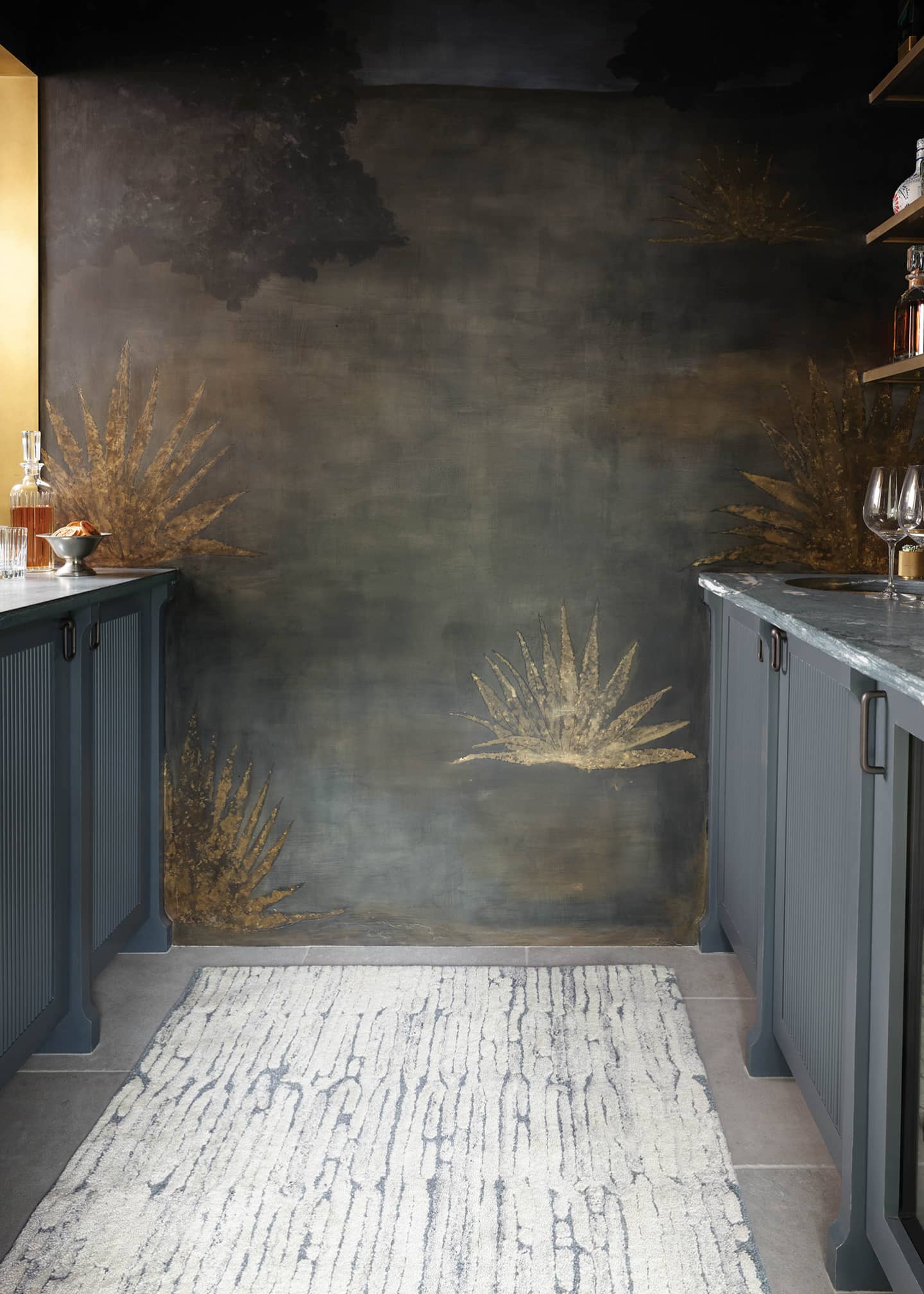 Annie Selke Malone Everglade Hand-Tufted Rug, 9' x 12' Image 4 of 5