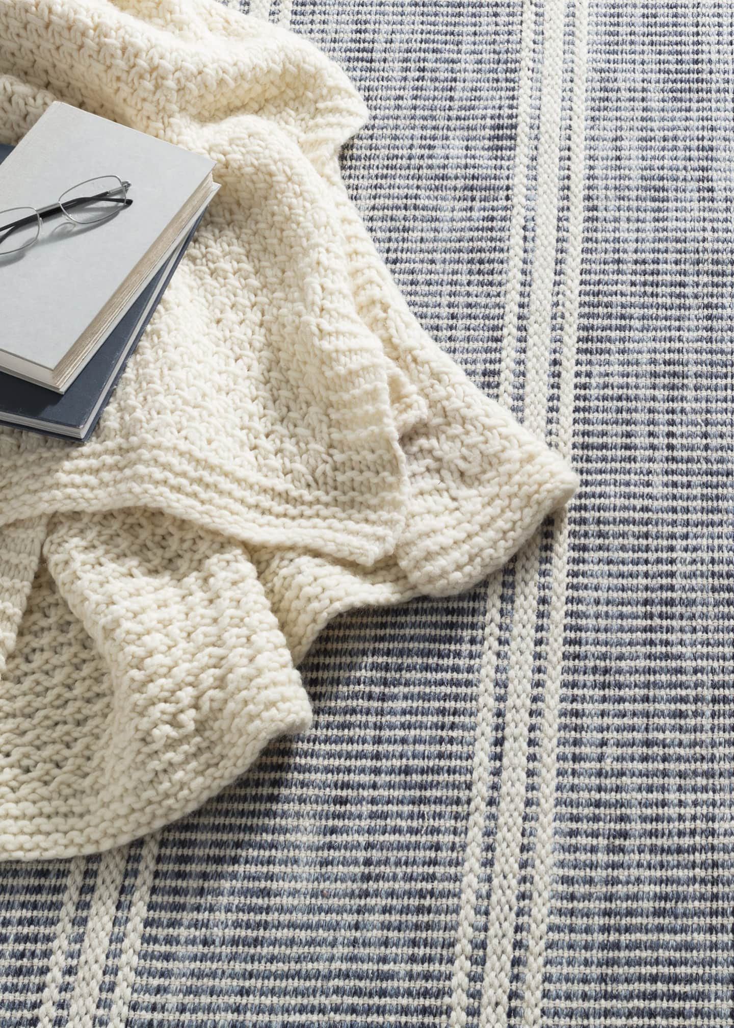 Annie Selke Malta Blue Handwoven Rug, 5' x 8' Image 2 of 5