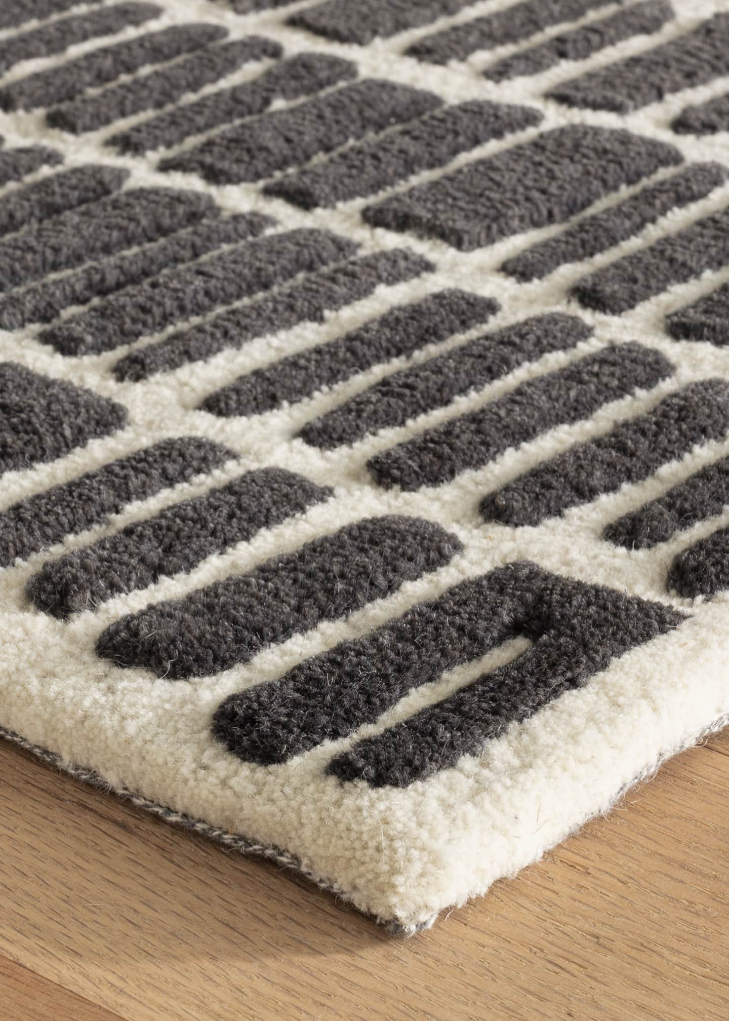 Annie Selke Roark Charcoal Hand-Tufted Rug, 5' x 8' Image 4 of 5